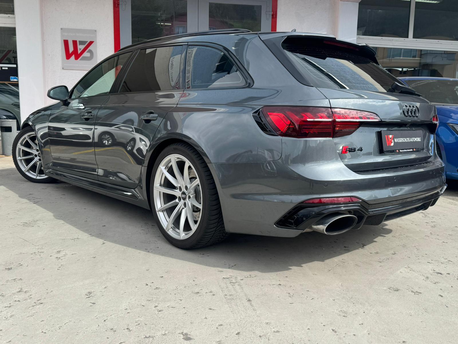 AUDI RS4 Avant quattro tiptronic 💥-image-6