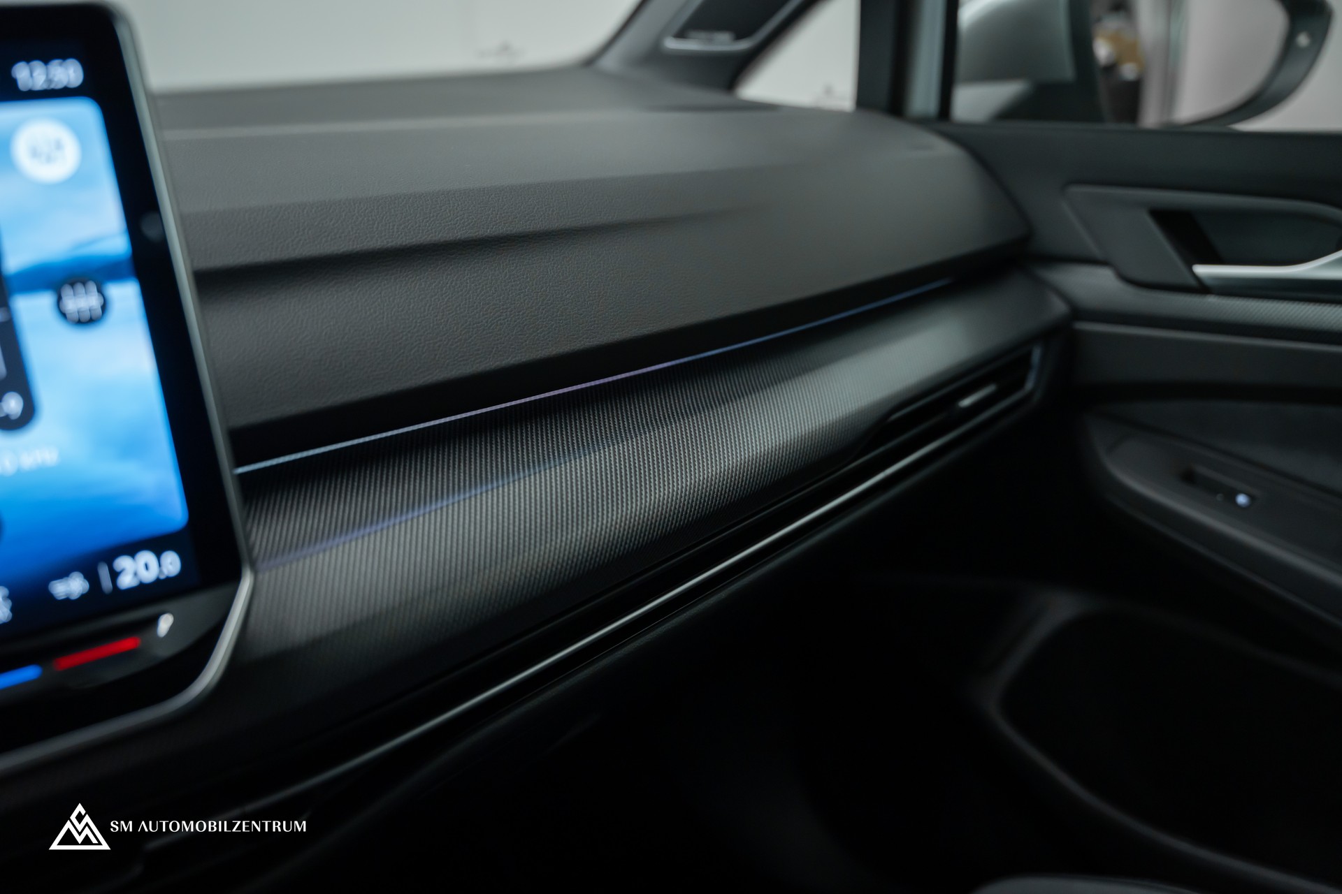 VW Golf VIII 2.0 TSI R DSG 4motion R-Performance / Facelift / Head-Up / Harman&Kardon / Rückfahrkamera-image-40