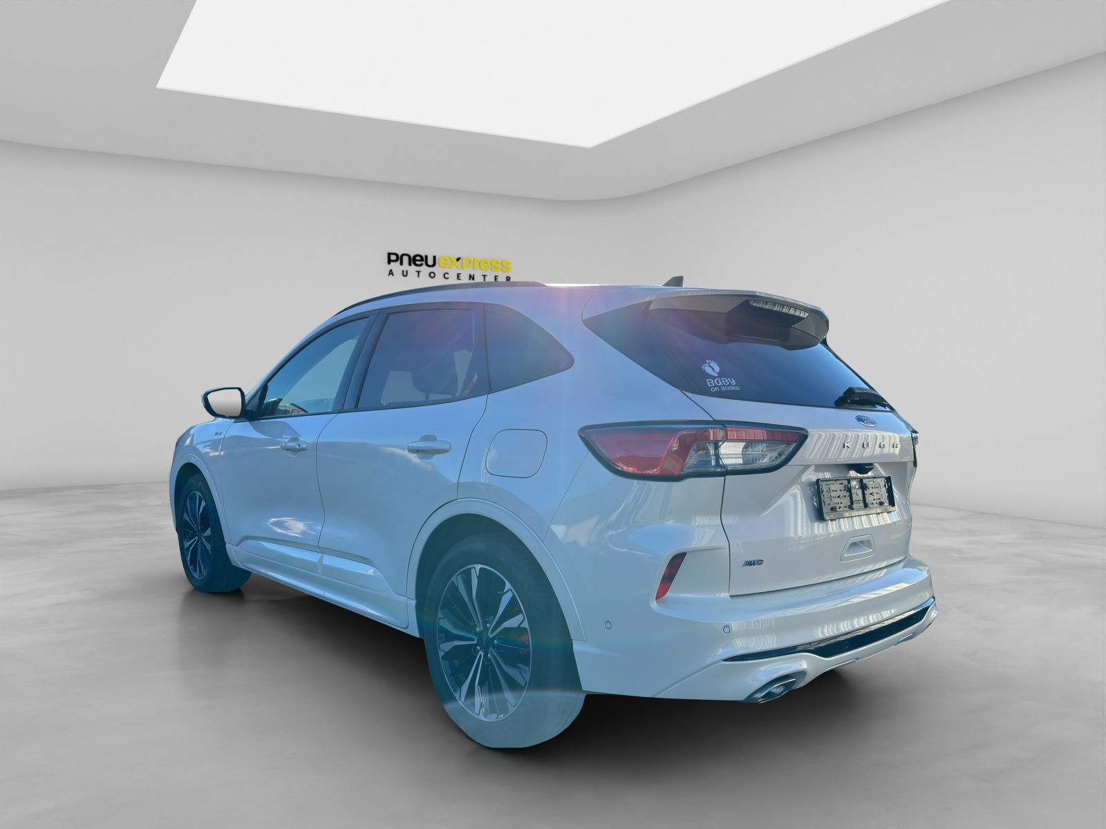 FORD Kuga 2.0 EcoBlue ST-Line 4x4-showroom-element-3