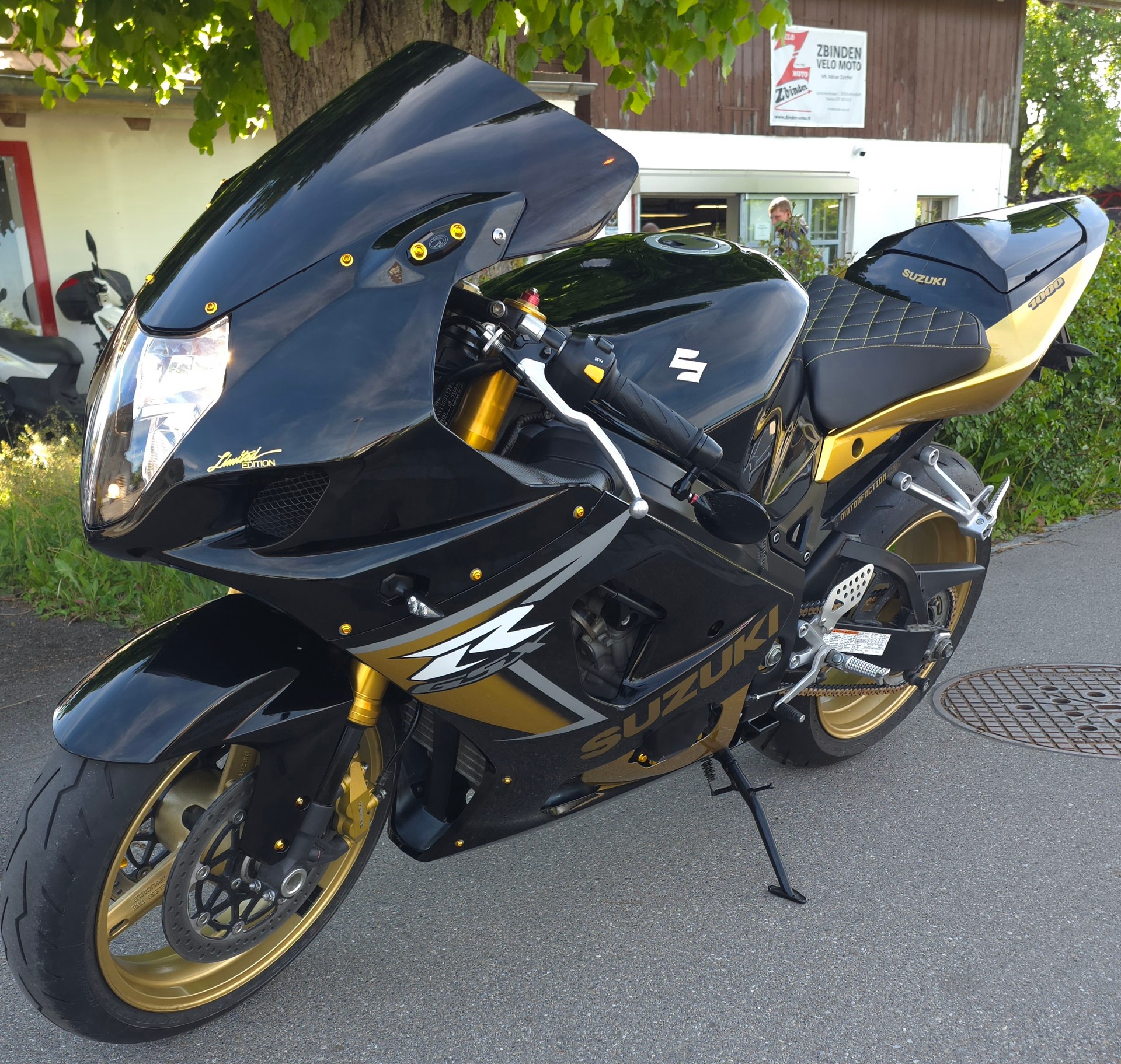 SUZUKI GSX-R 1000 Z I.E. Special Edition-image-1