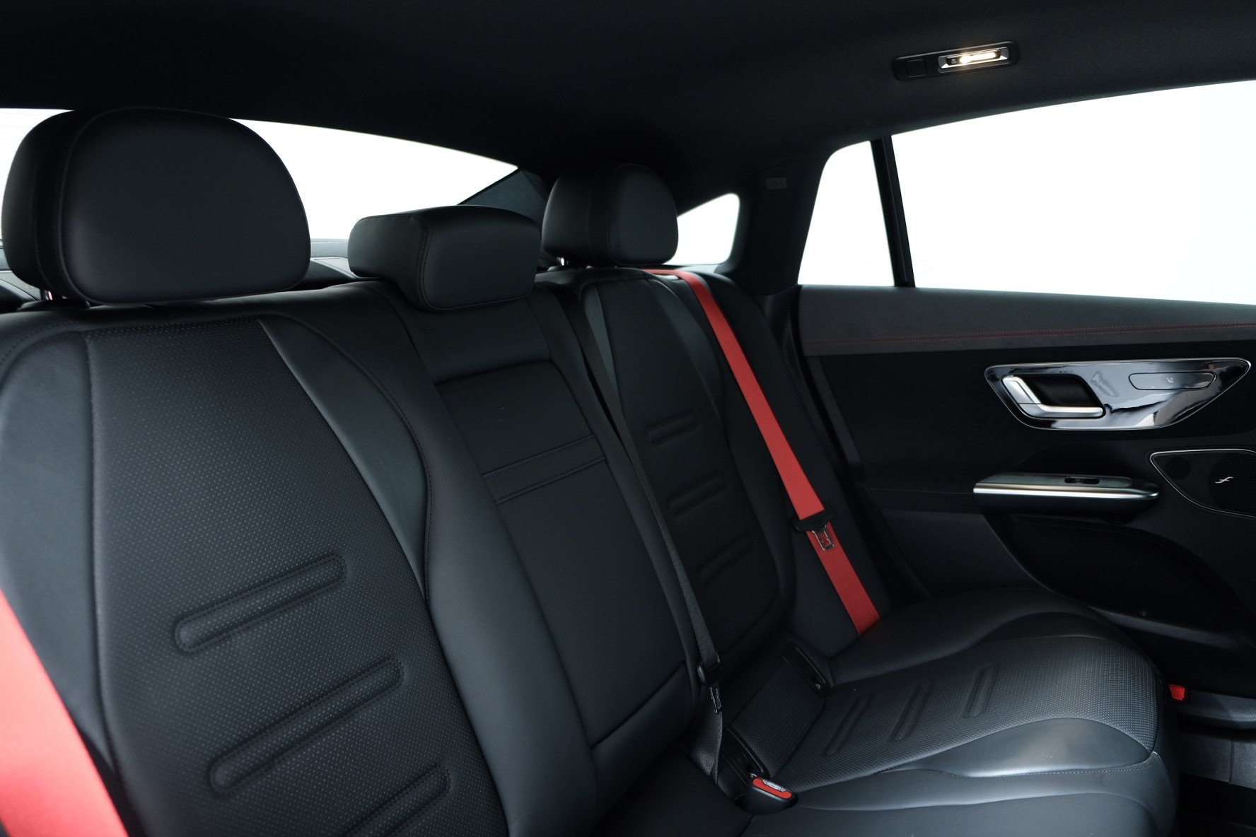 MERCEDES-BENZ EQE 53 AMG 4Matic+ V295-image-12