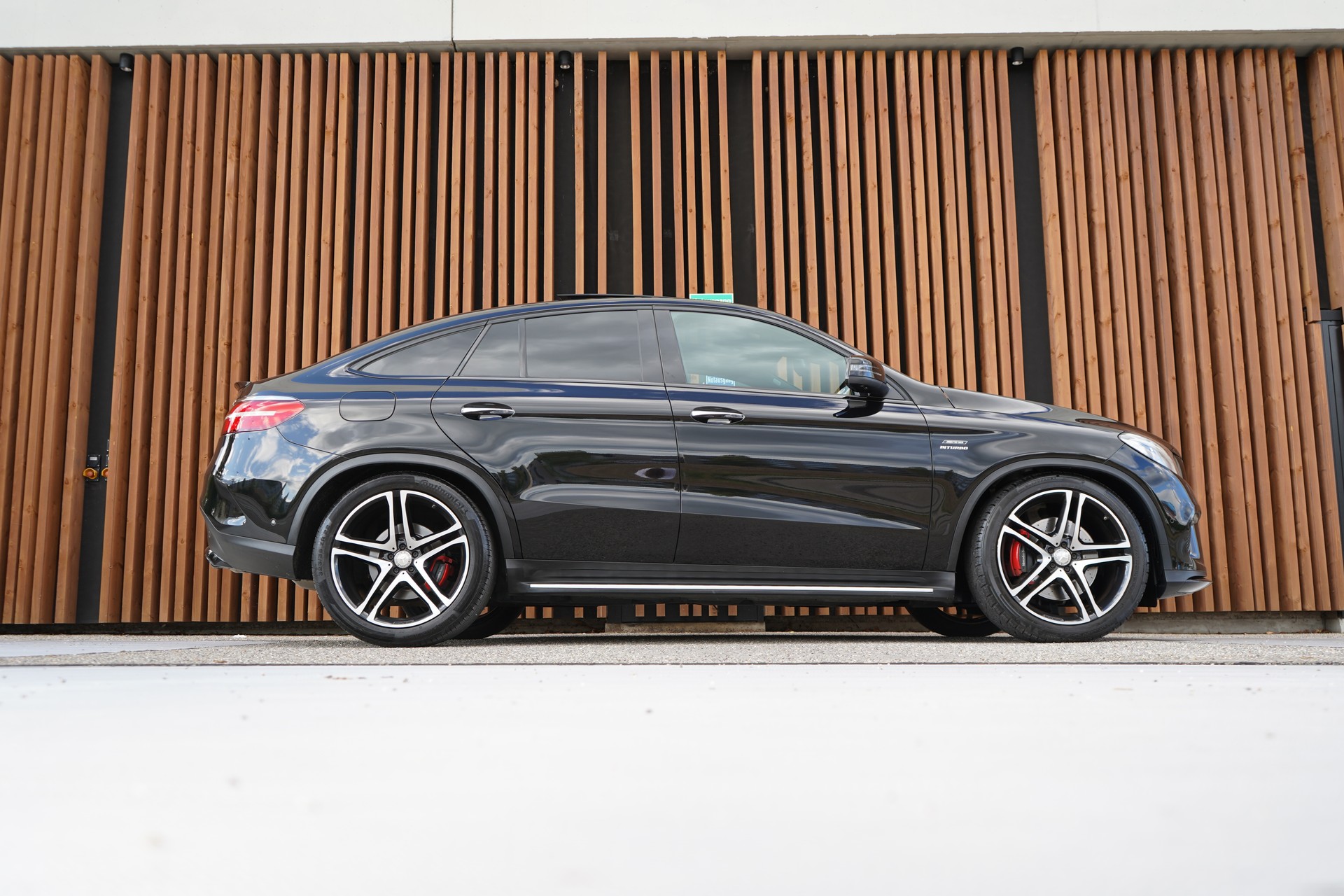 MERCEDES-BENZ GLE COUPÉ 43 AMG 4MATIC BLACK 9G-TRONIC l 367 PS