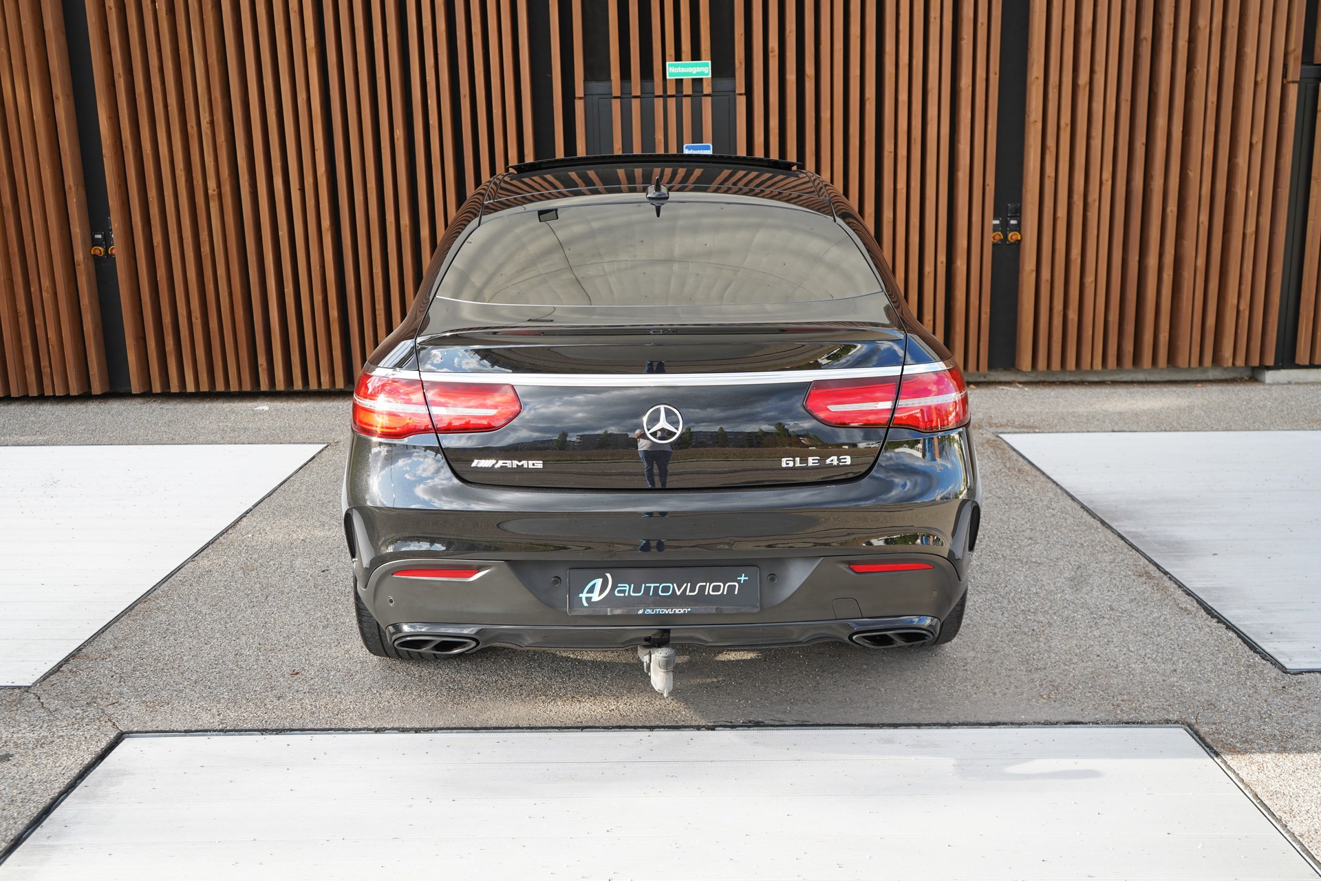 MERCEDES-BENZ GLE COUPÉ 43 AMG 4MATIC BLACK 9G-TRONIC l 367 PS-image-15