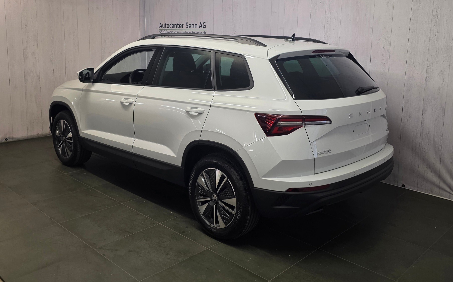 SKODA Karoq 2.0 TDI CR Dynamic 4x4 DSG-showroom-element-3