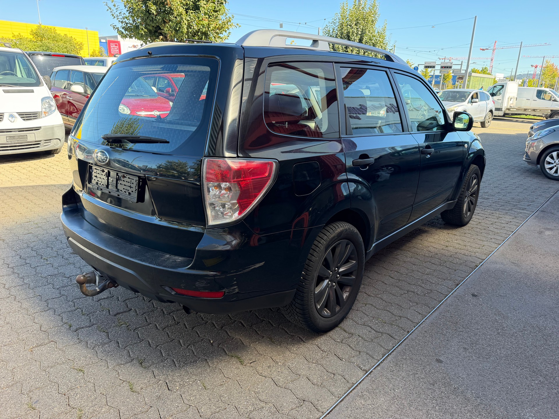 SUBARU Forester 2.0i Swiss-showroom-element-3