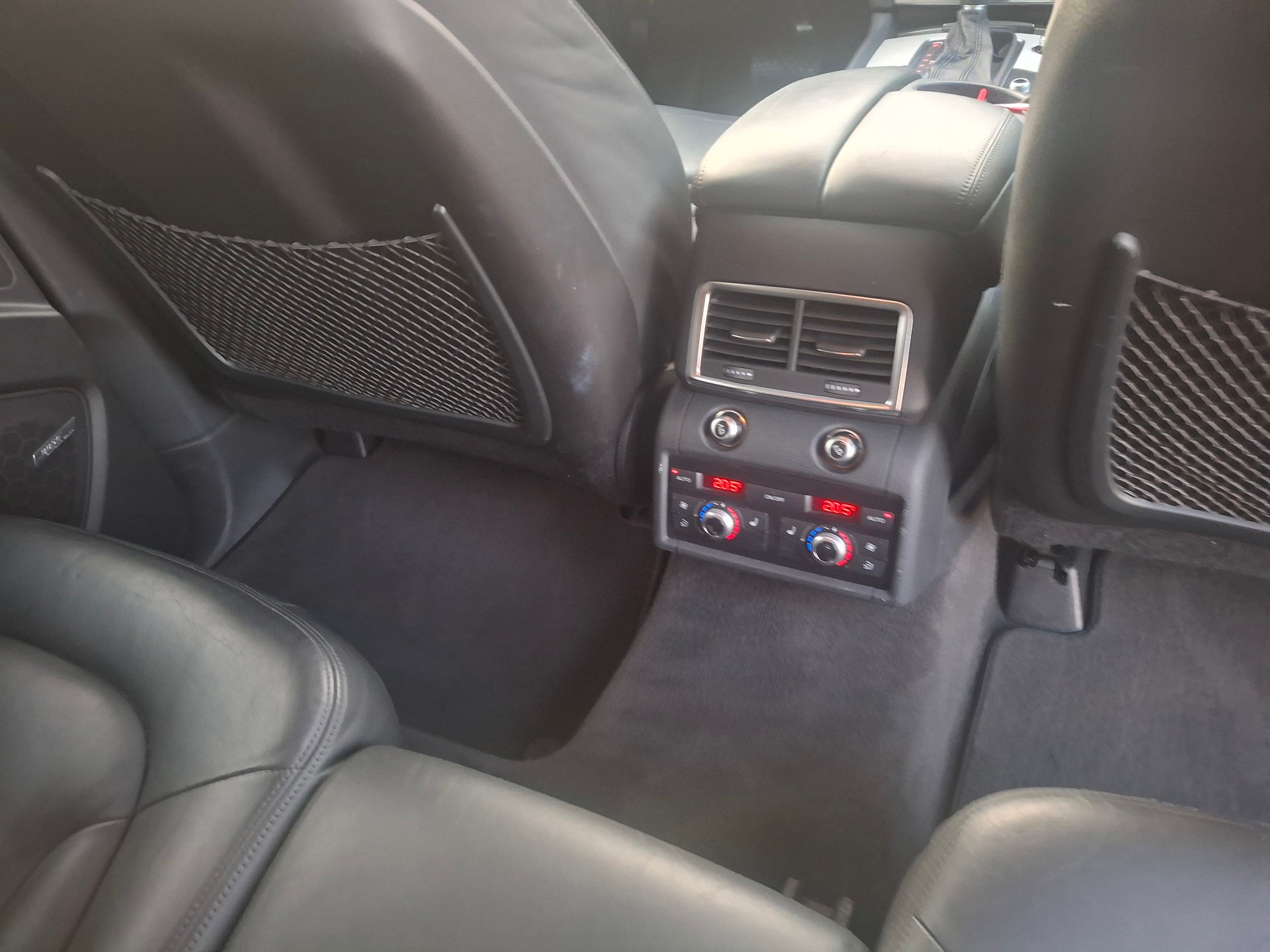 AUDI Q7 3.0 TDI quattro tiptronic-image-13