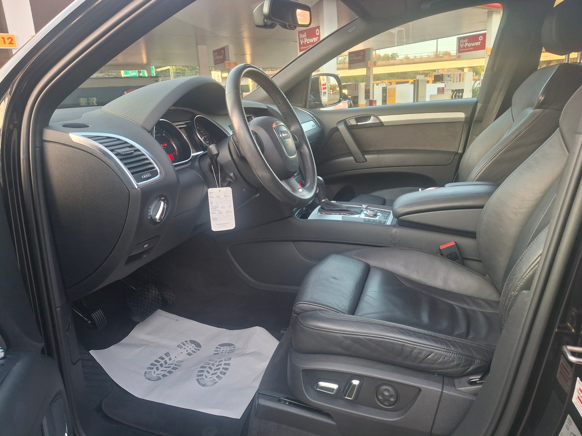 AUDI Q7 3.0 TDI quattro tiptronic-image-24