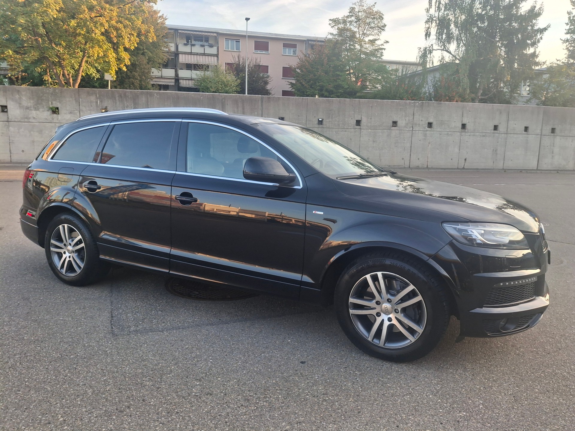 AUDI Q7 3.0 TDI quattro tiptronic-image-23
