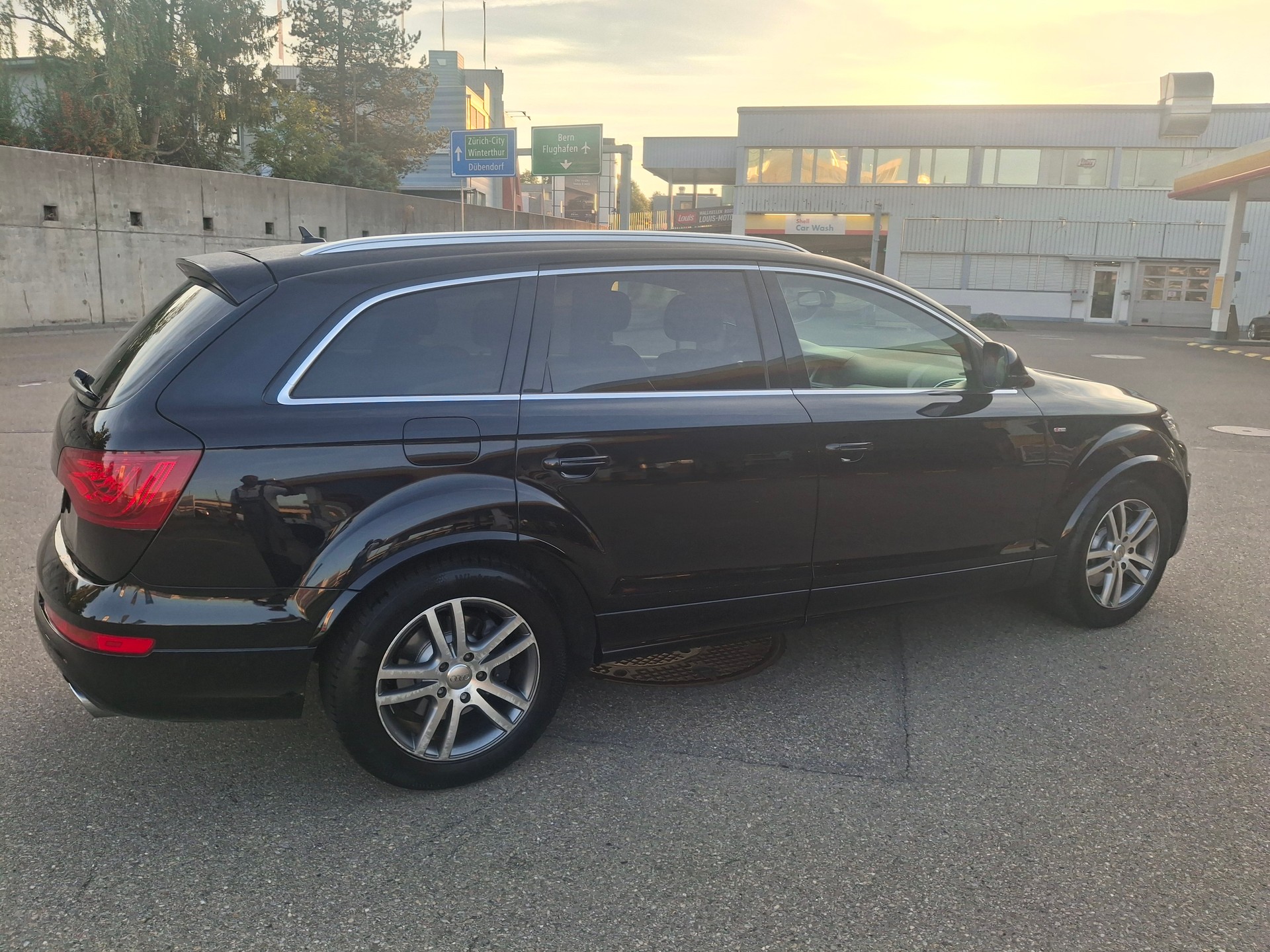 AUDI Q7 3.0 TDI quattro tiptronic-image-8