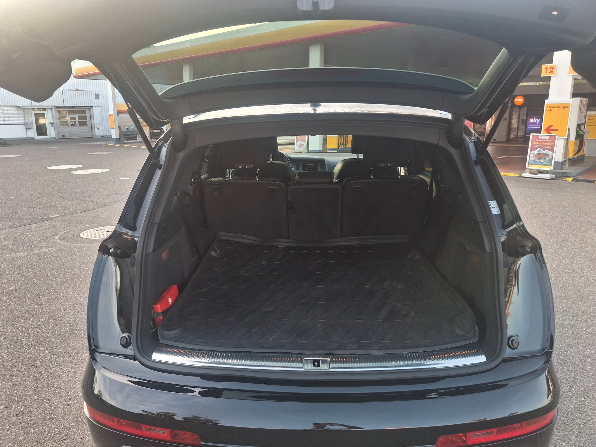 AUDI Q7 3.0 TDI quattro tiptronic-image-17