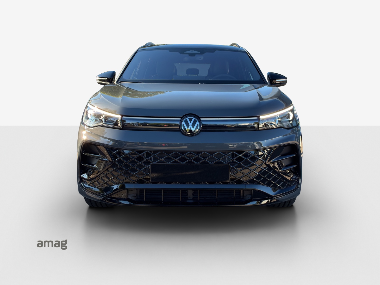 VW Tiguan 2.0 TDI SCR R-Line 4Motion DSG-image-6