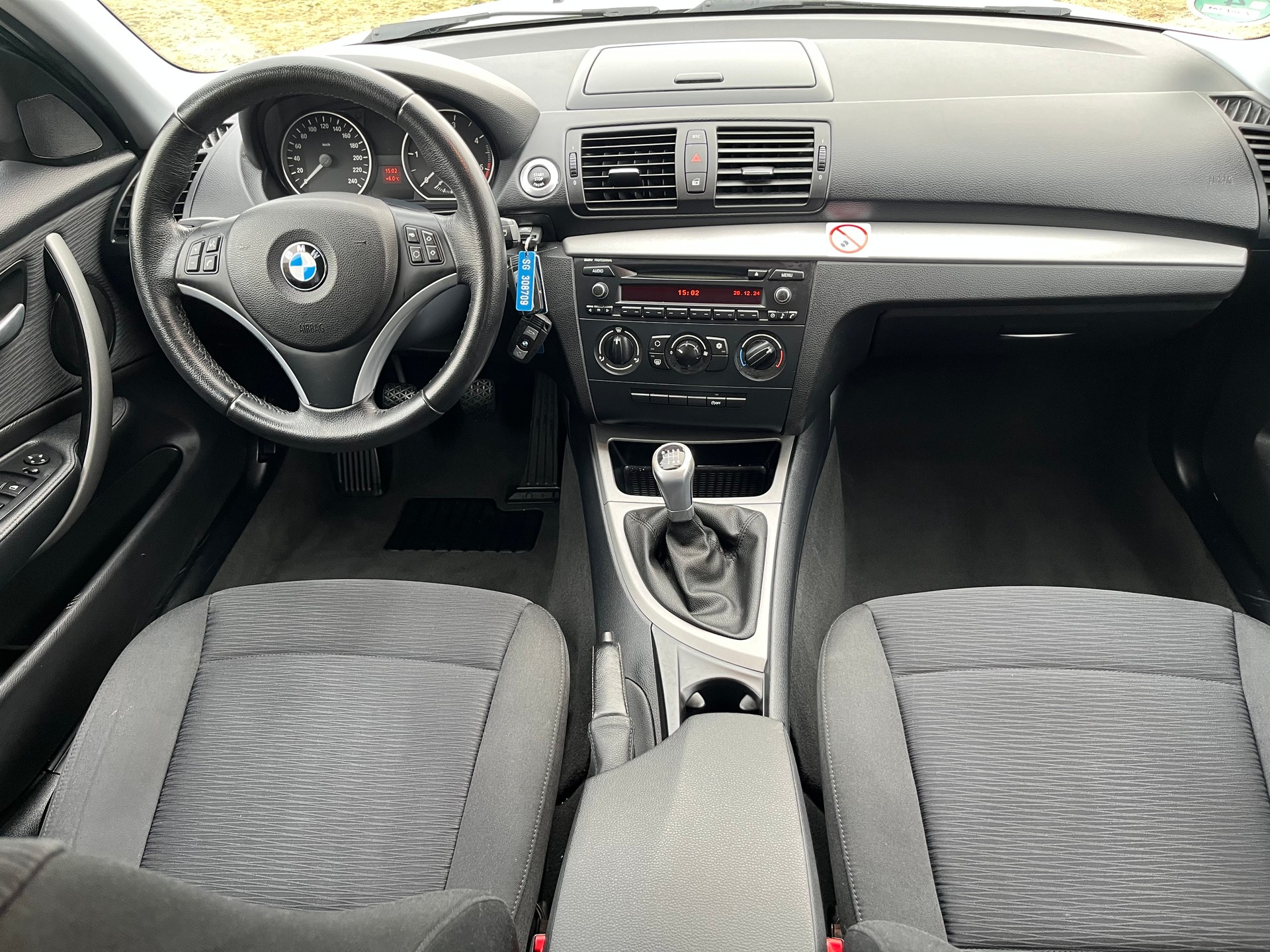 BMW 118d Access-image-9