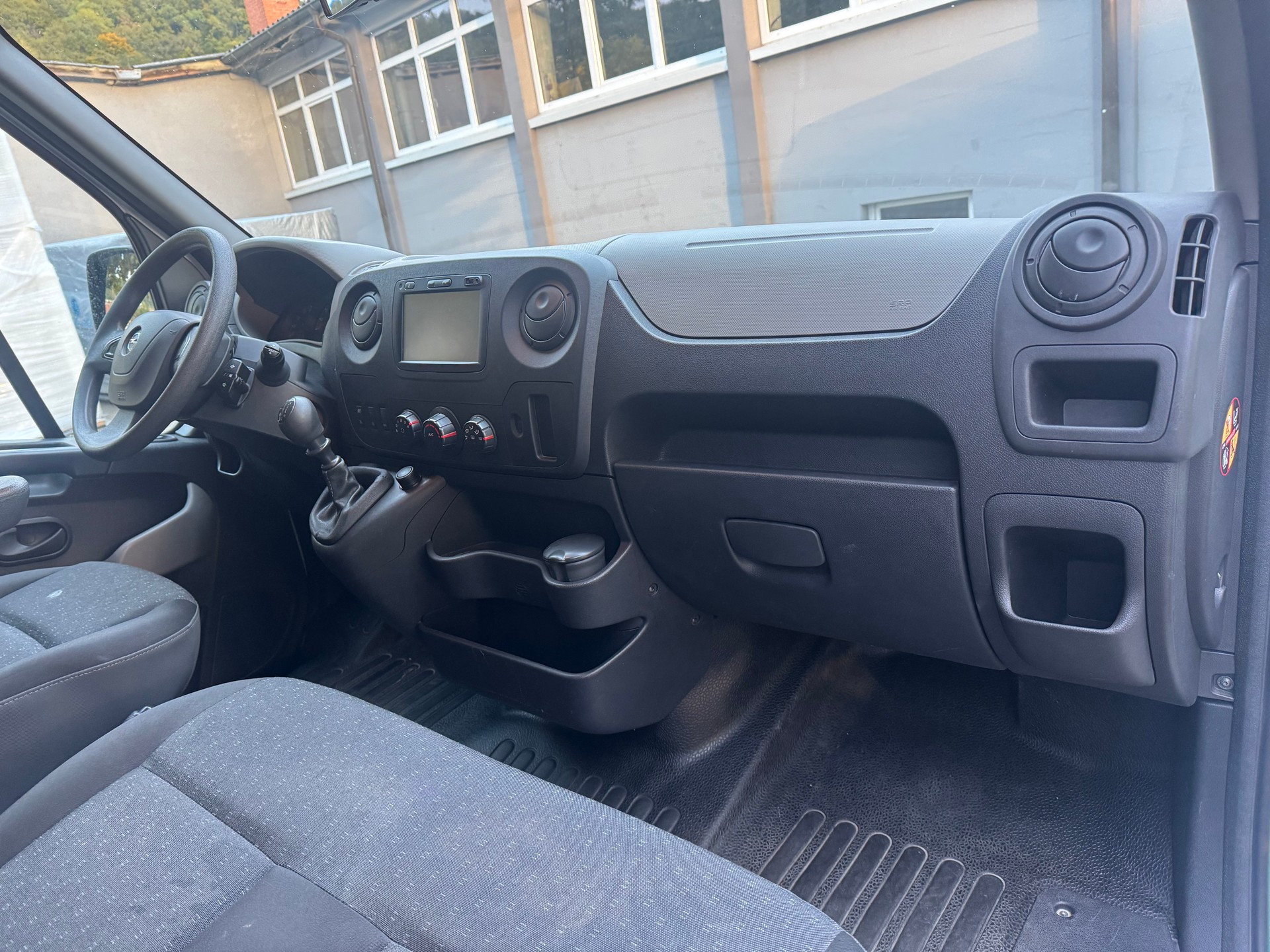 OPEL MOVANO-image-8
