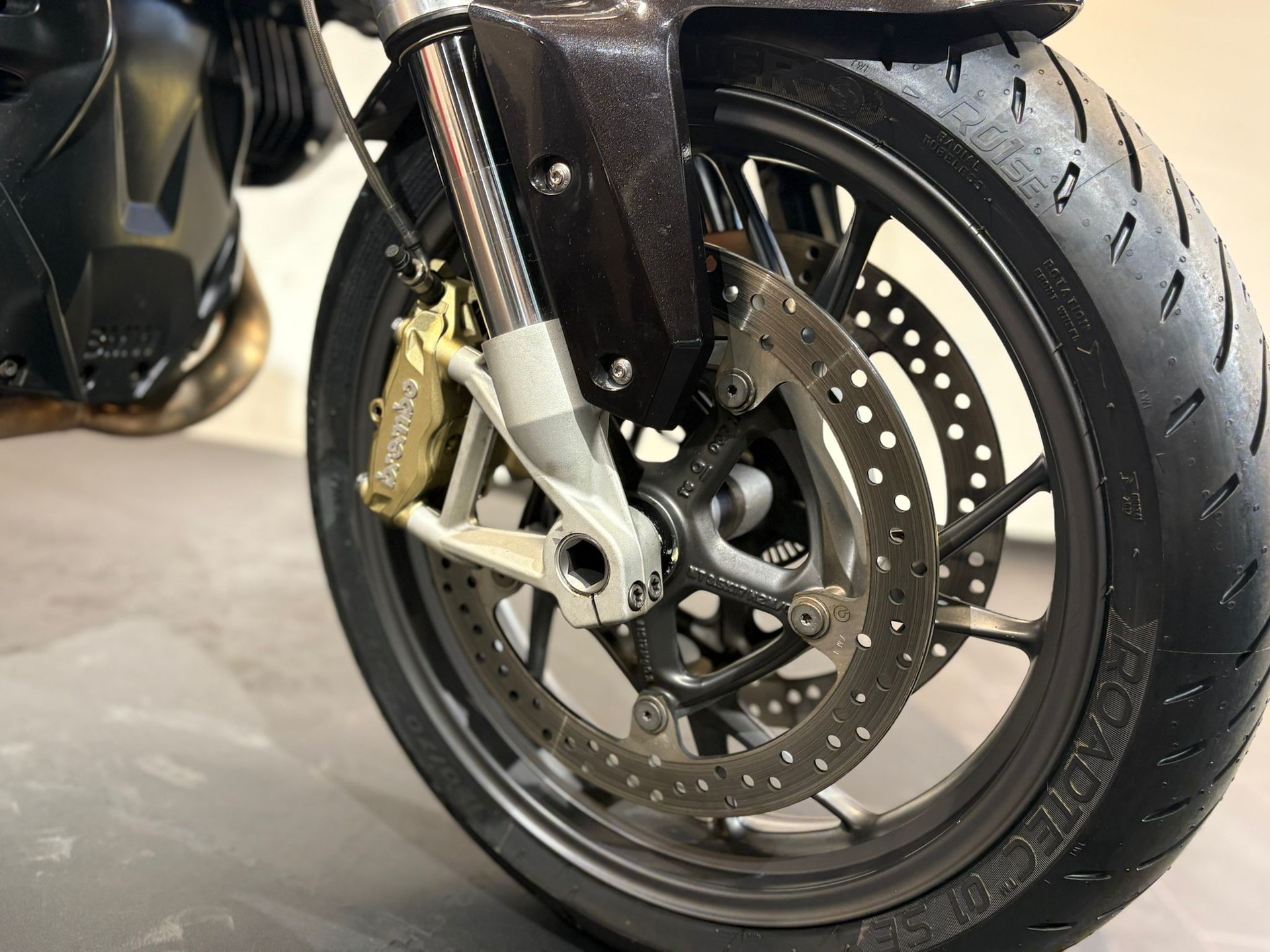 BMW R 1200 R-image-10