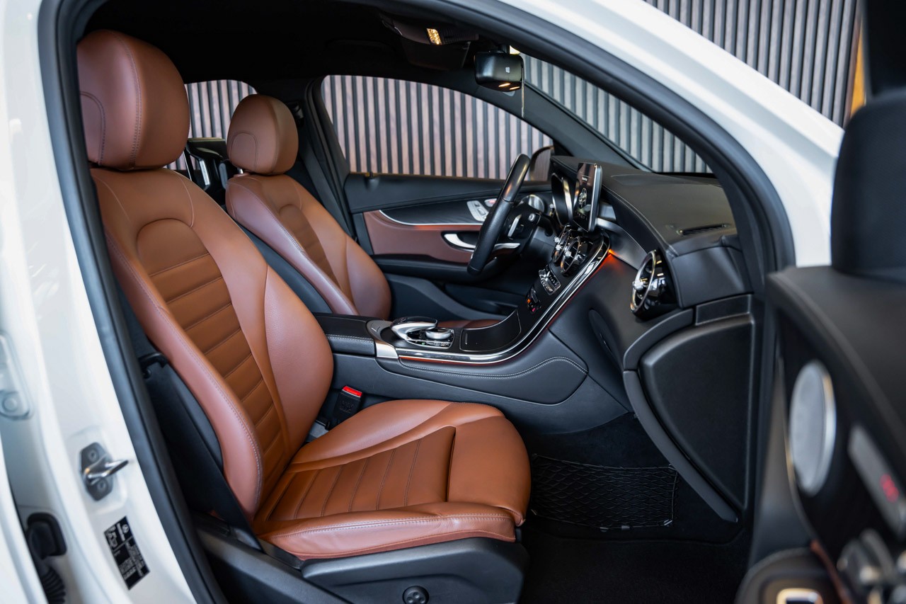 MERCEDES-BENZ GLC Coupé 43 AMG 4Matic 9G-Tronic-image-13
