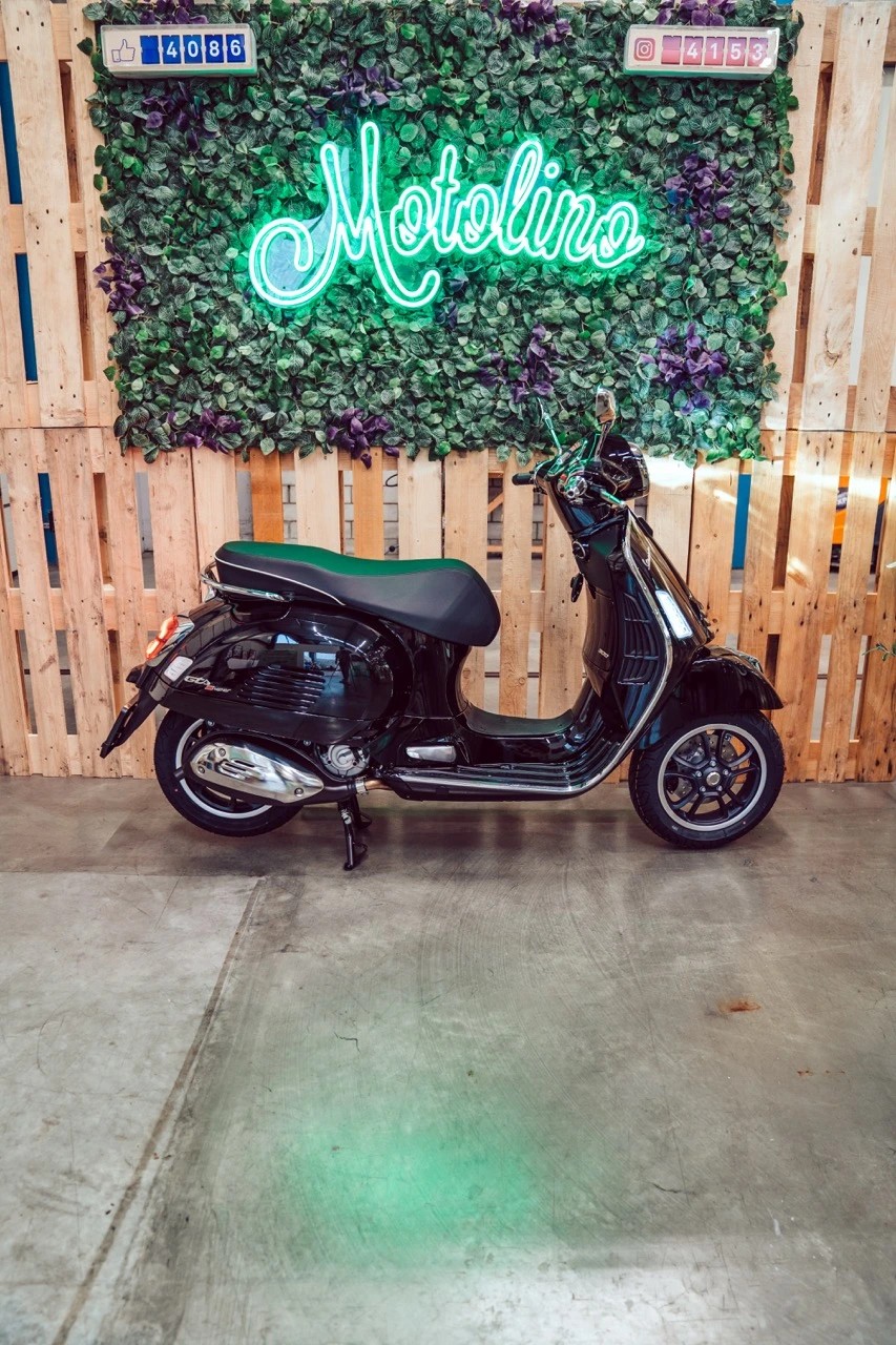 PIAGGIO Vespa GTS 125 Super RST Euro 5+-image-0