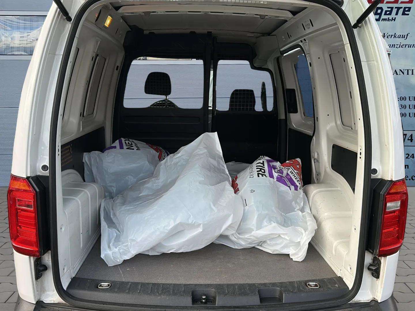 VW Caddy 2.0TDI BlueMotion Technology mit AHK-image-9