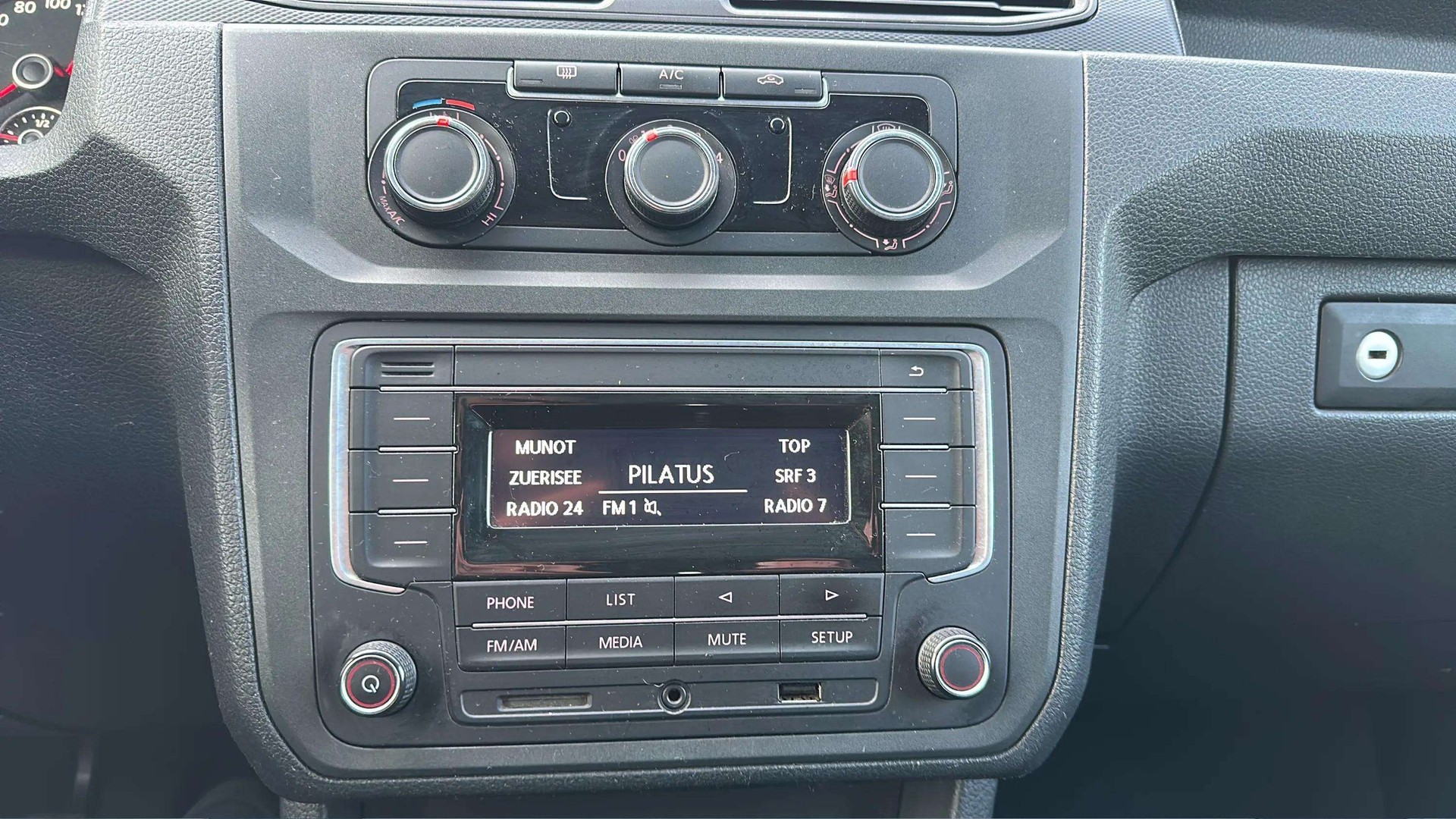 VW Caddy 2.0TDI BlueMotion Technology mit AHK-image-13