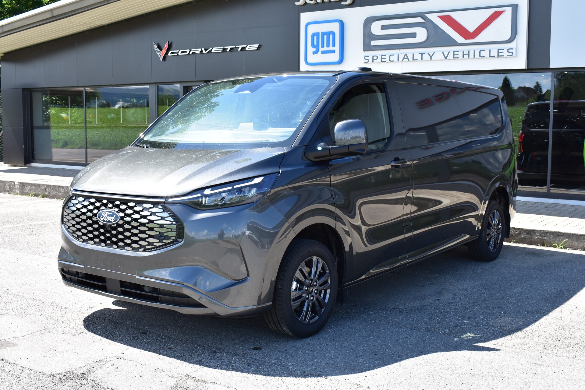 FORD Transit Custom Van 340 L2H1 83kWh Limited-image-2