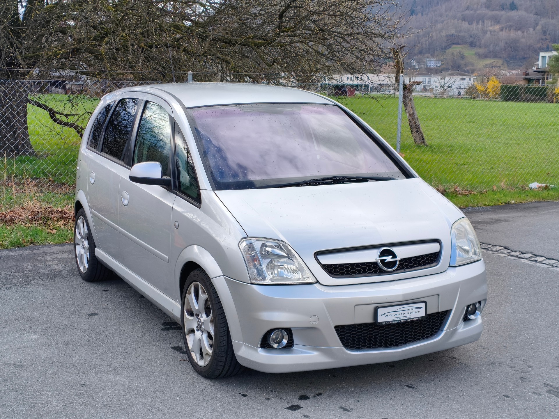 OPEL Meriva 1.6i 16V Turbo OPC-image-11
