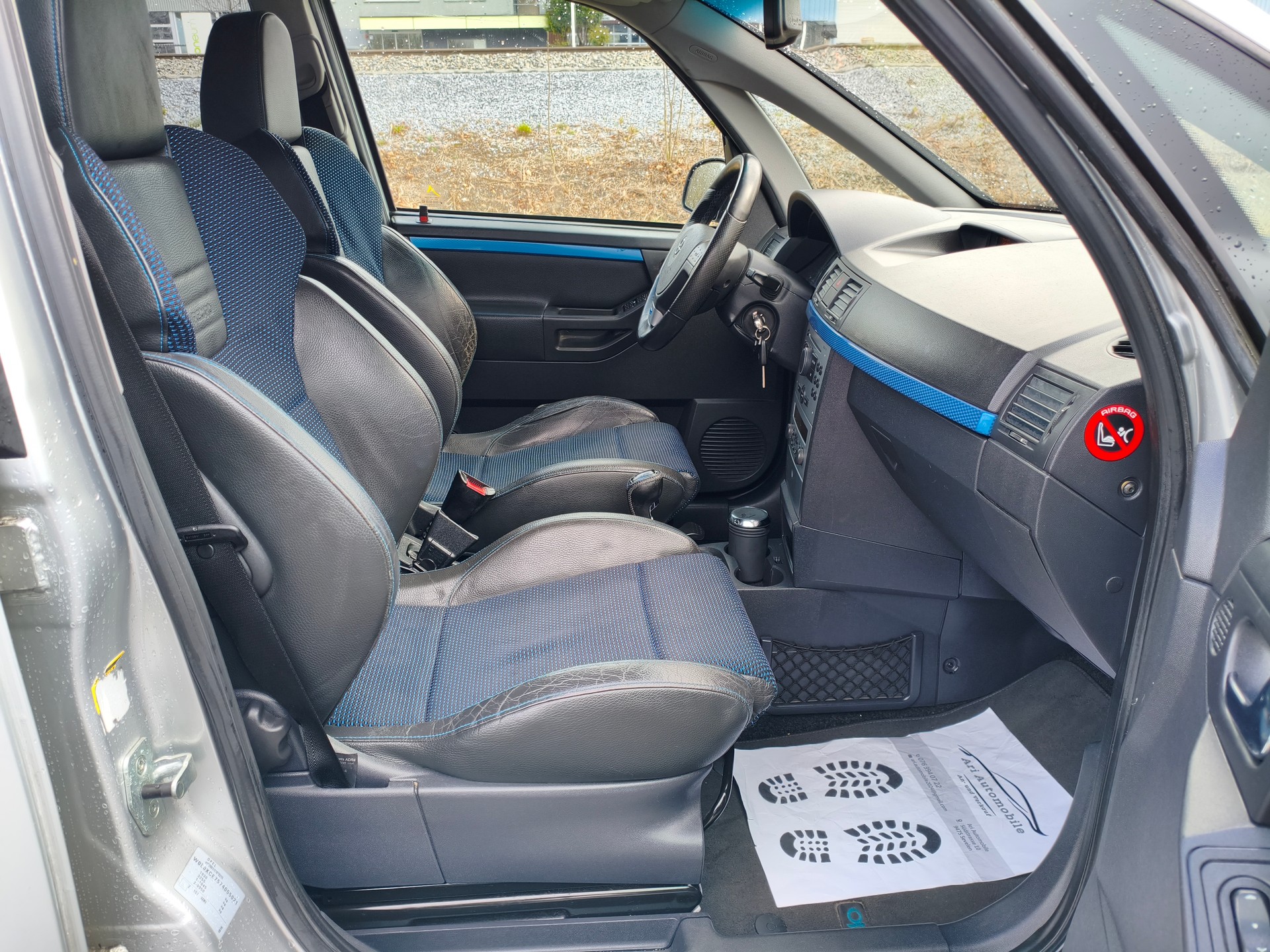OPEL Meriva 1.6i 16V Turbo OPC-image-13