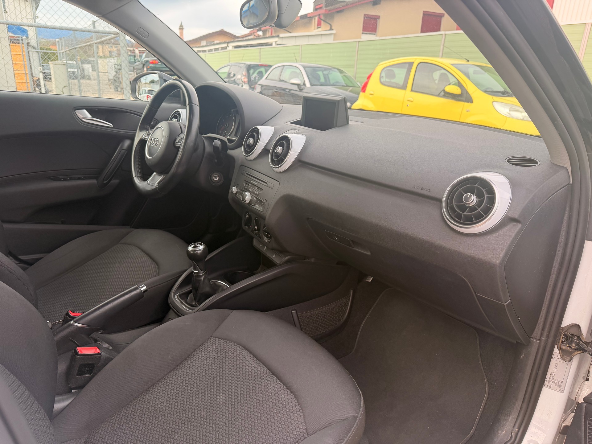 AUDI A1 Sportback 1.2 TFSI admired sline-image-6