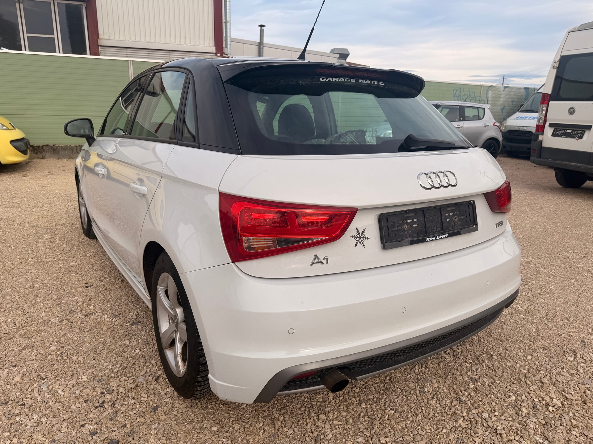 AUDI A1 Sportback 1.2 TFSI admired sline-image-5