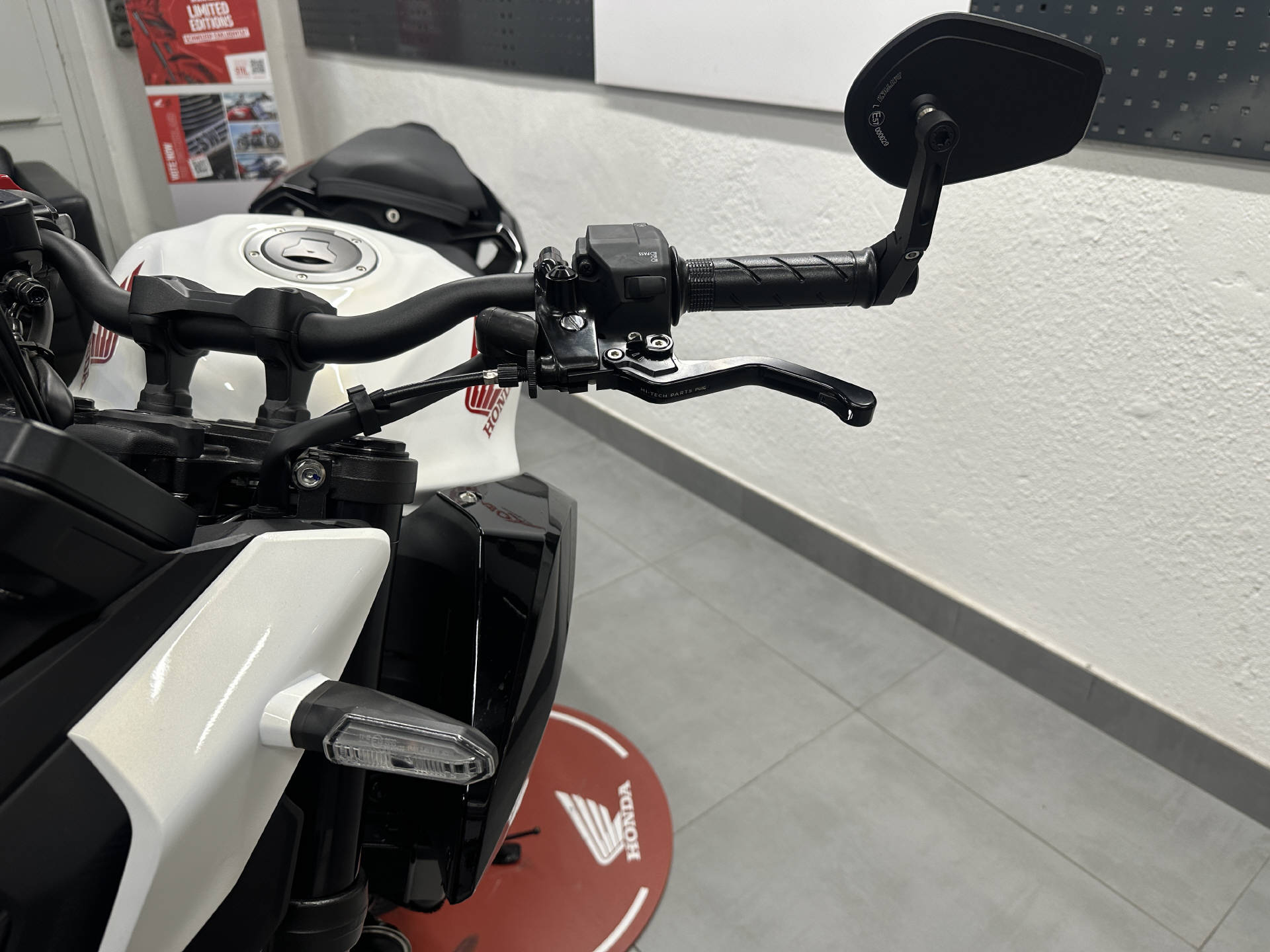 HONDA CB 500 Hornet | A2 | TFT Display | MIVV Slip-On | Kurzheck-image-13