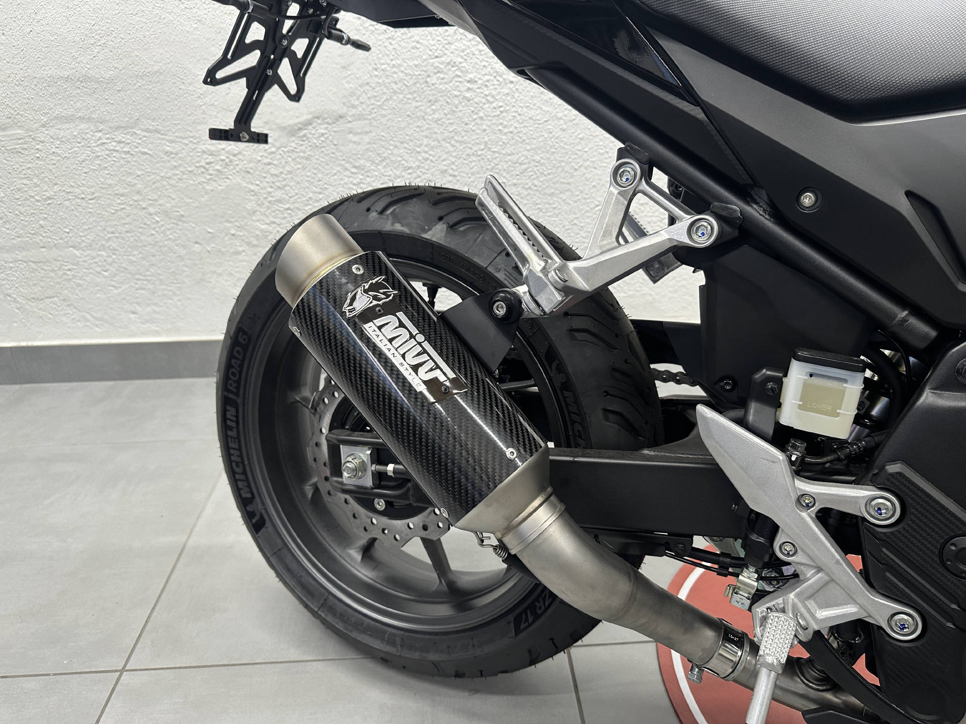 HONDA CB 500 Hornet | A2 | TFT Display | MIVV Slip-On | Kurzheck-image-5