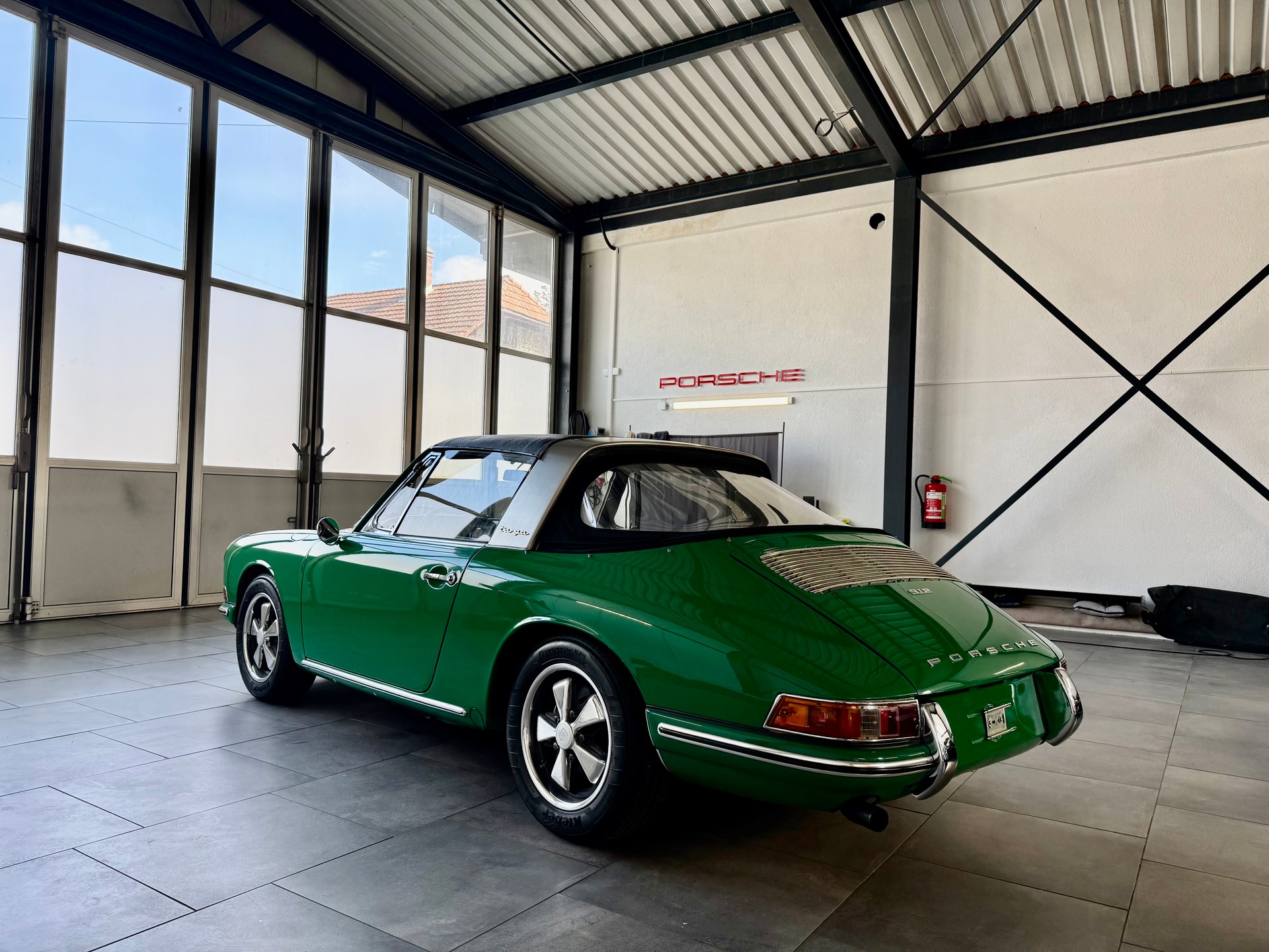 PORSCHE 912 Softwindow Targa-image-1
