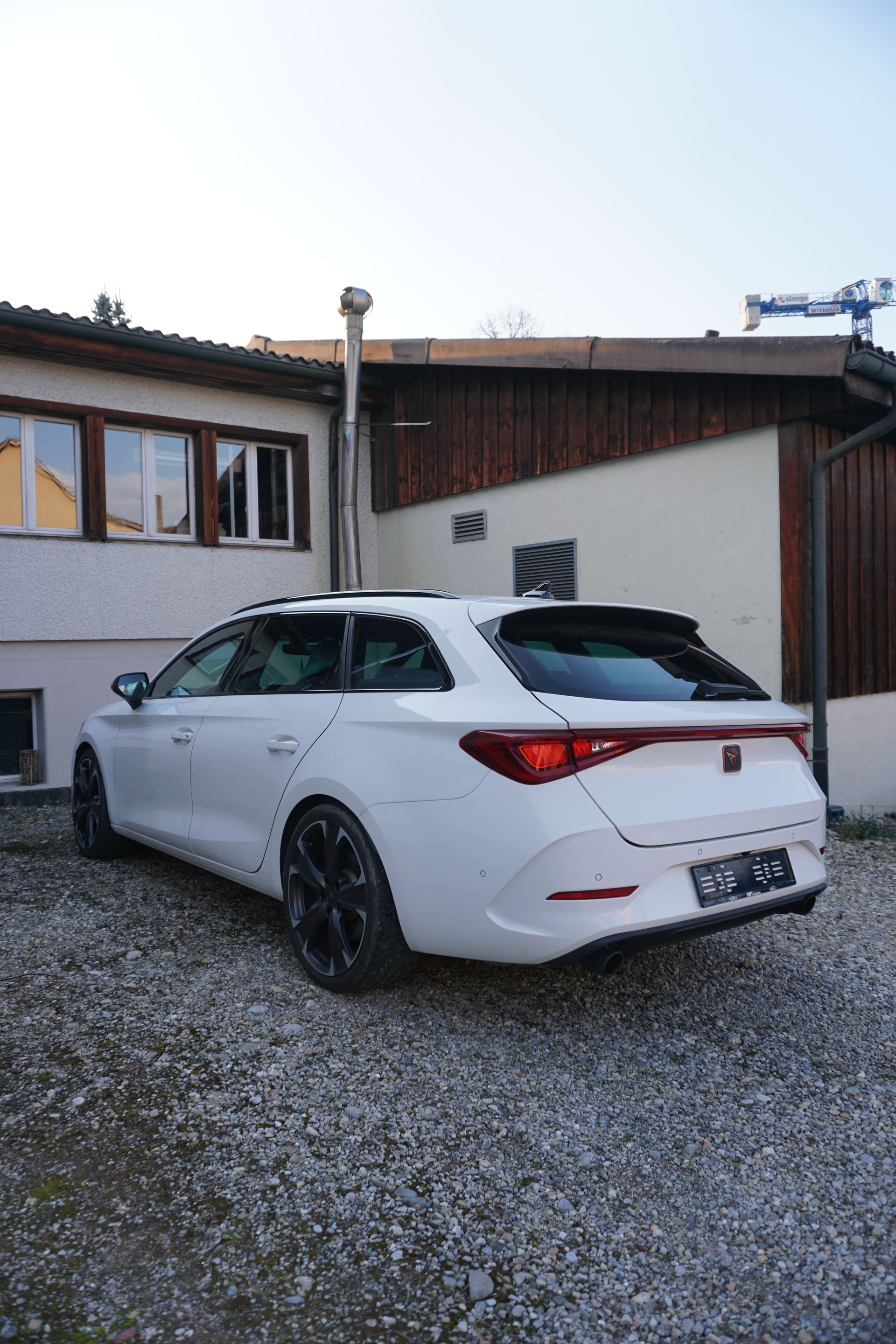 CUPRA LEON VZ 2.0 TSI DSG-image-5