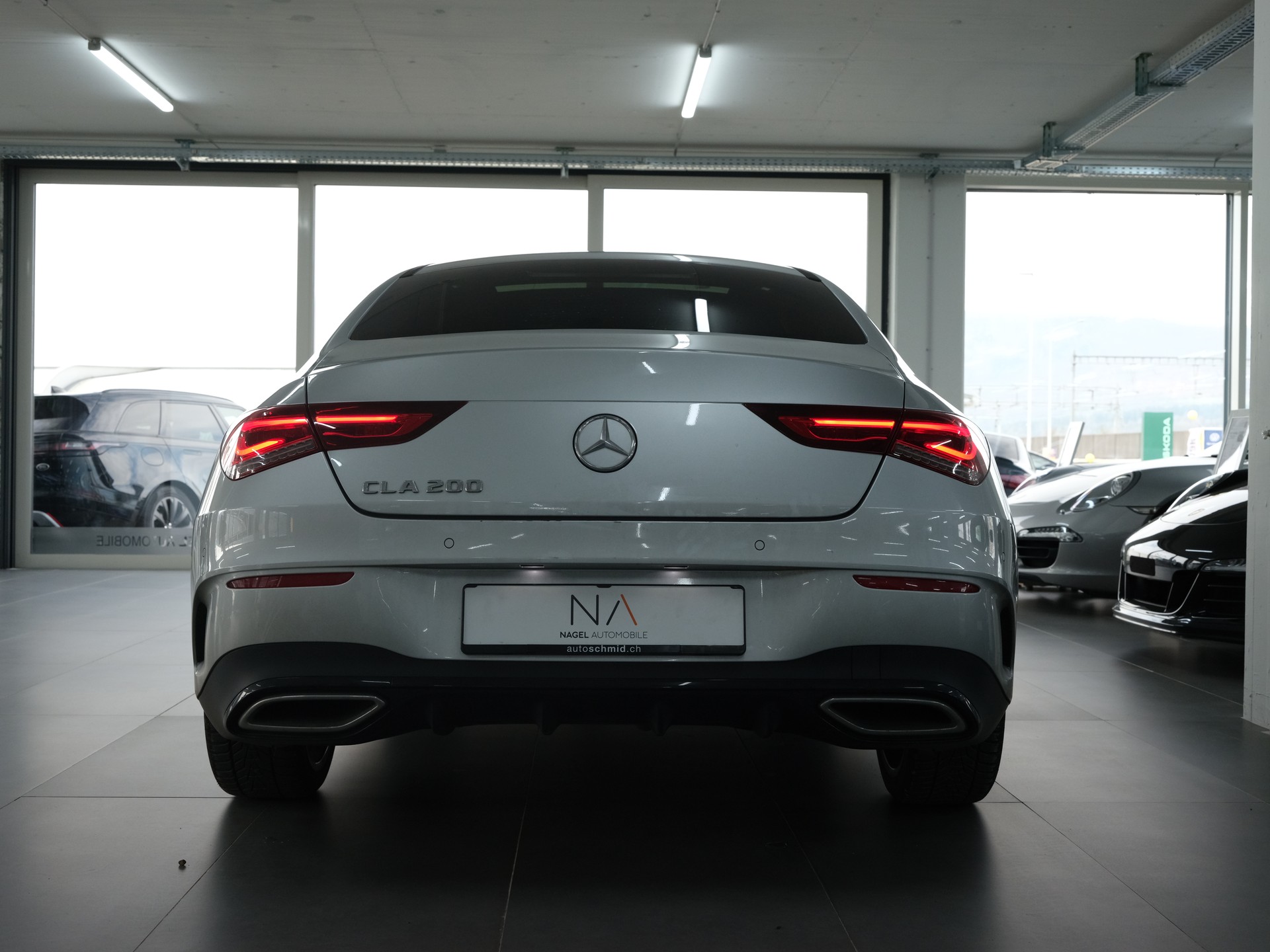 MERCEDES-BENZ CLA 200 AMG Line 7G-DCT-image-6