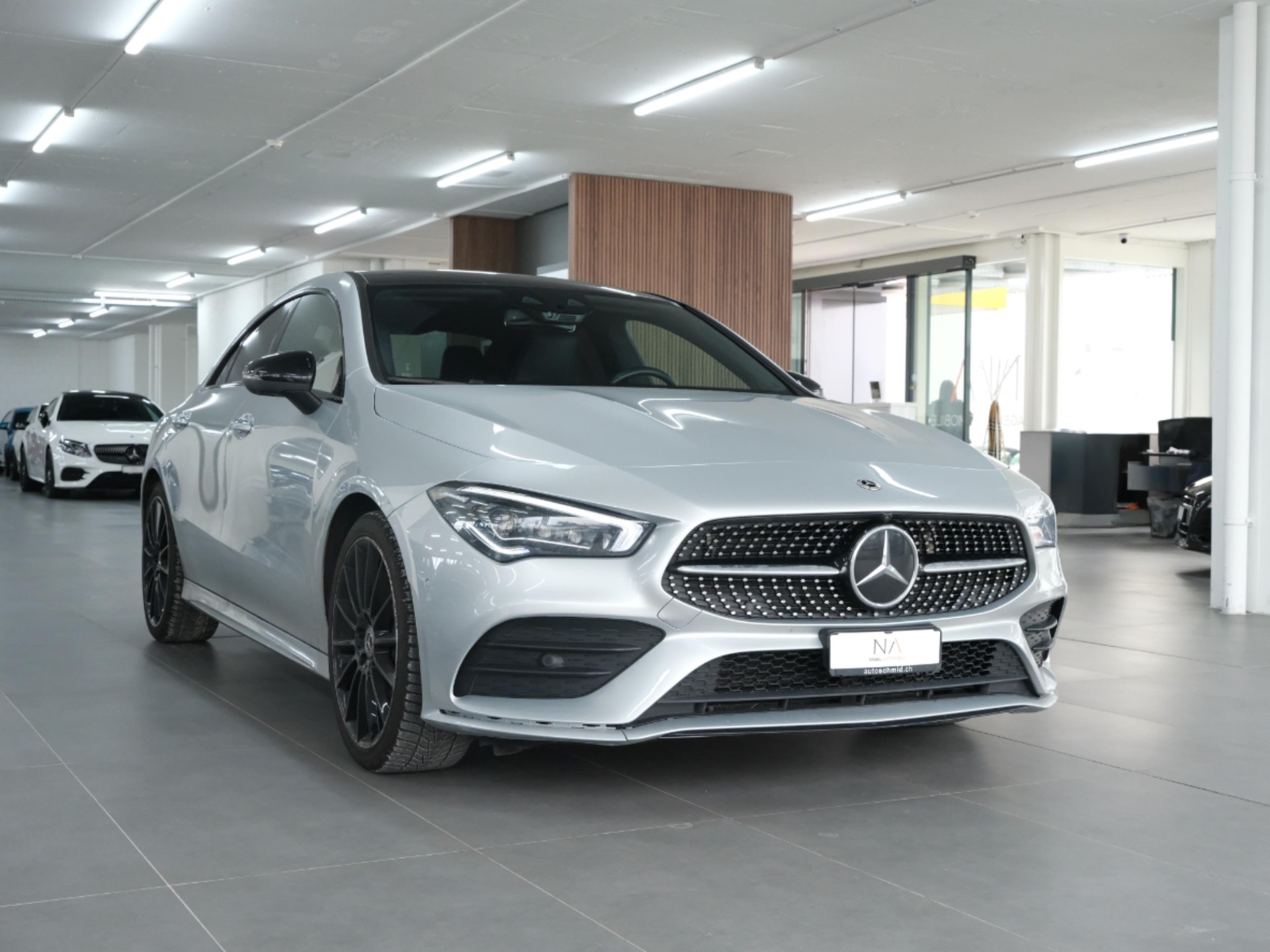 MERCEDES-BENZ CLA 200 AMG Line 7G-DCT-showroom-element-1