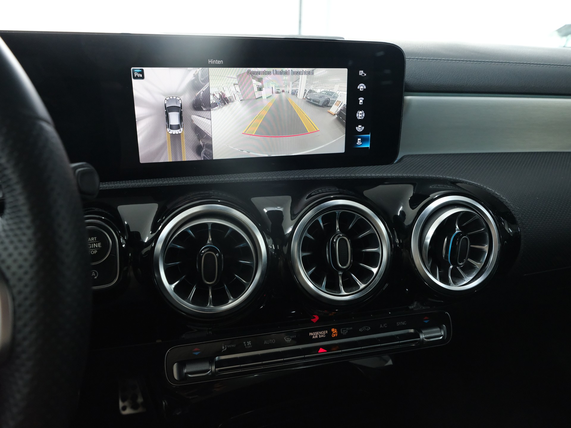 MERCEDES-BENZ CLA 200 AMG Line 7G-DCT-image-10