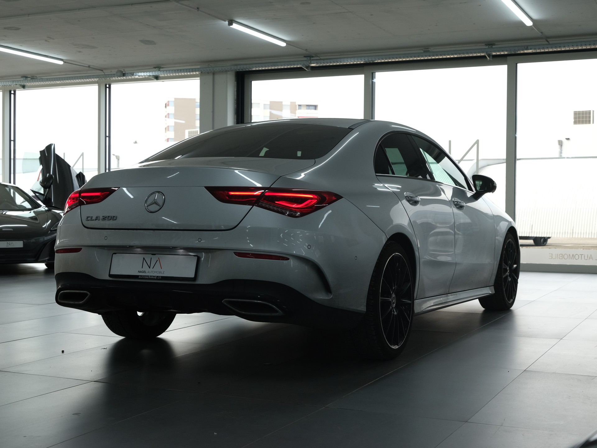 MERCEDES-BENZ CLA 200 AMG Line 7G-DCT-image-7