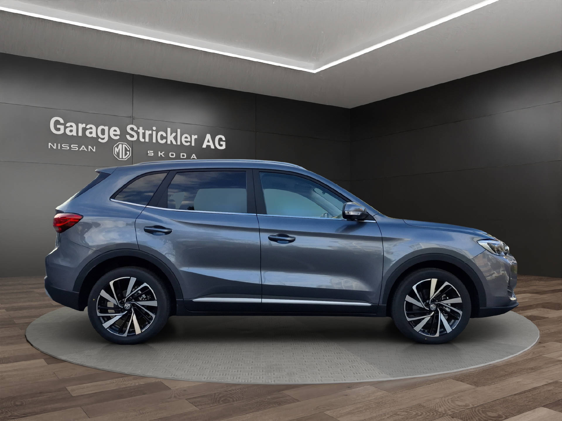 MG ZS 1.5 Hybrid+ Luxury-image-5