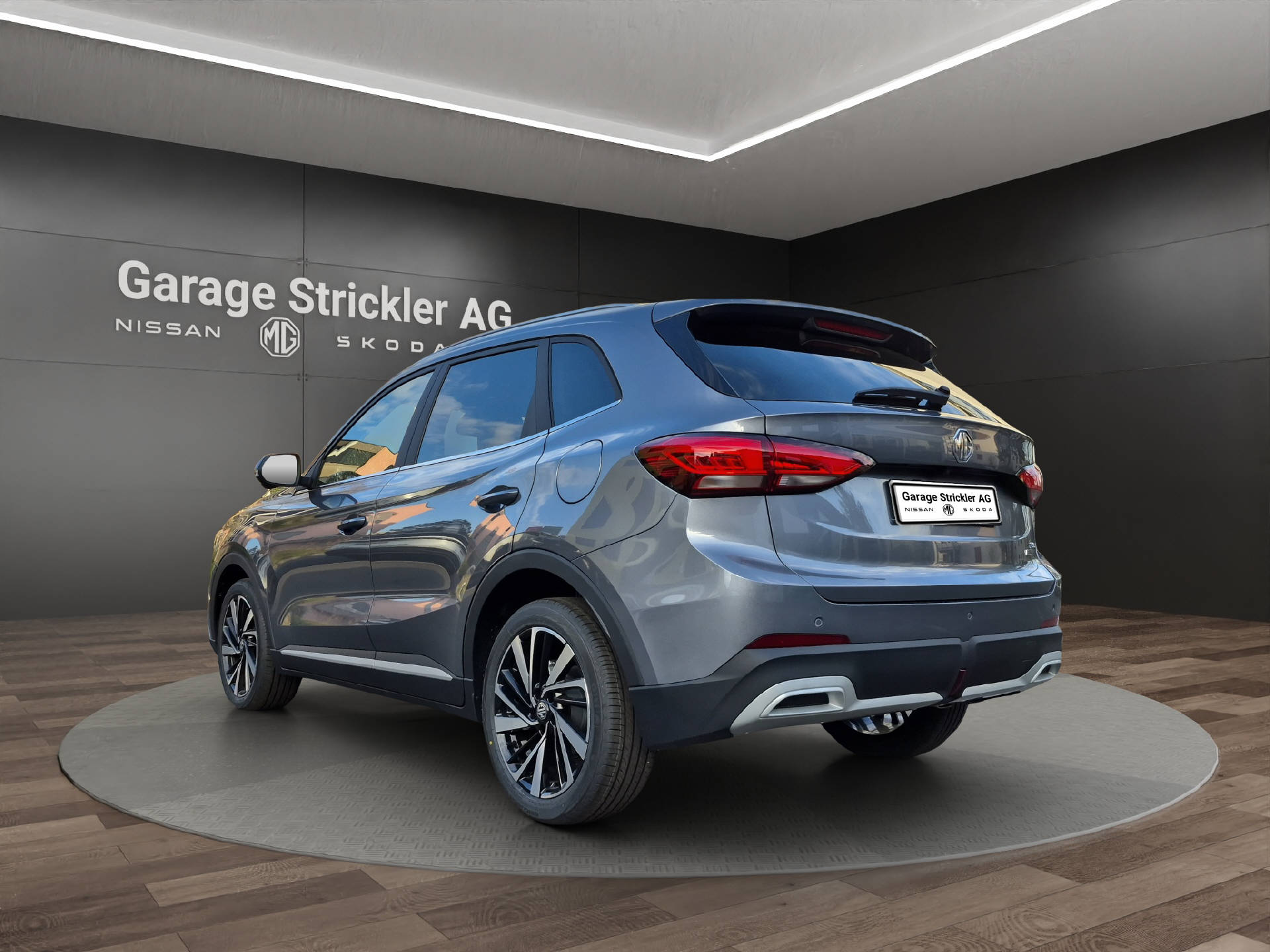 MG ZS 1.5 Hybrid+ Luxury-showroom-element-2