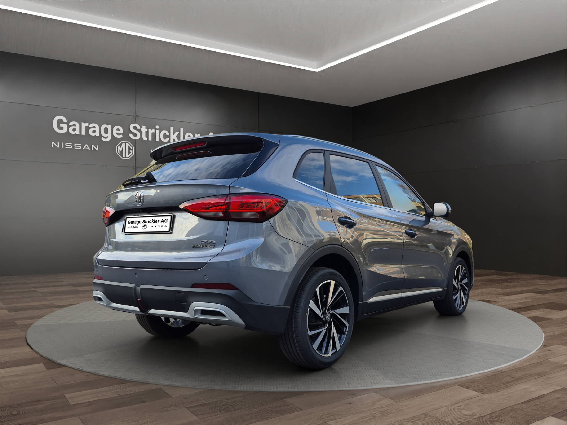 MG ZS 1.5 Hybrid+ Luxury-image-4