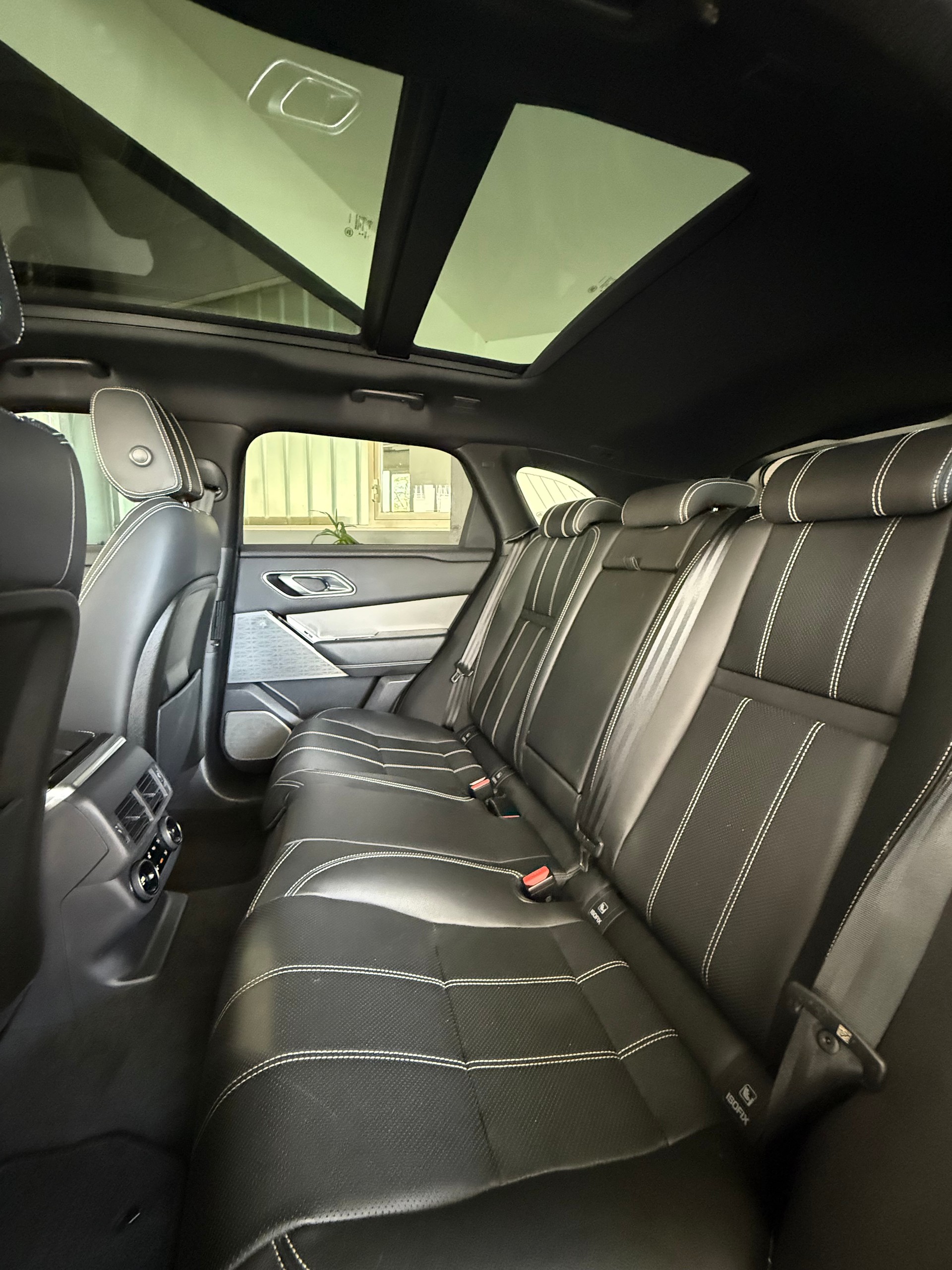LAND ROVER Range Rover Velar D 240 HSE Automatic-image-9