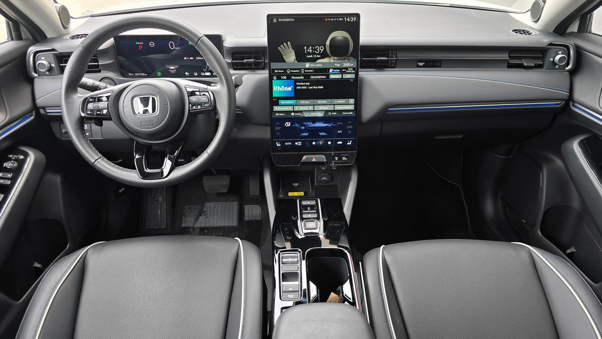HONDA Ny1 Elegance-image-4