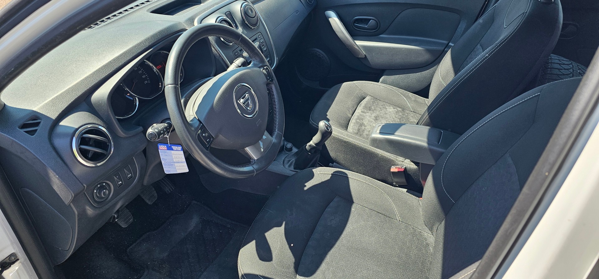 DACIA Sandero 0.9 Lauréate-image-6