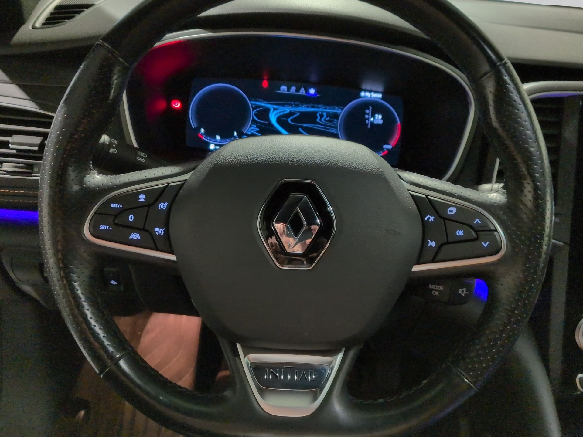 RENAULT Talisman Grandtour 1.8 TCe Initiale EDC-image-8