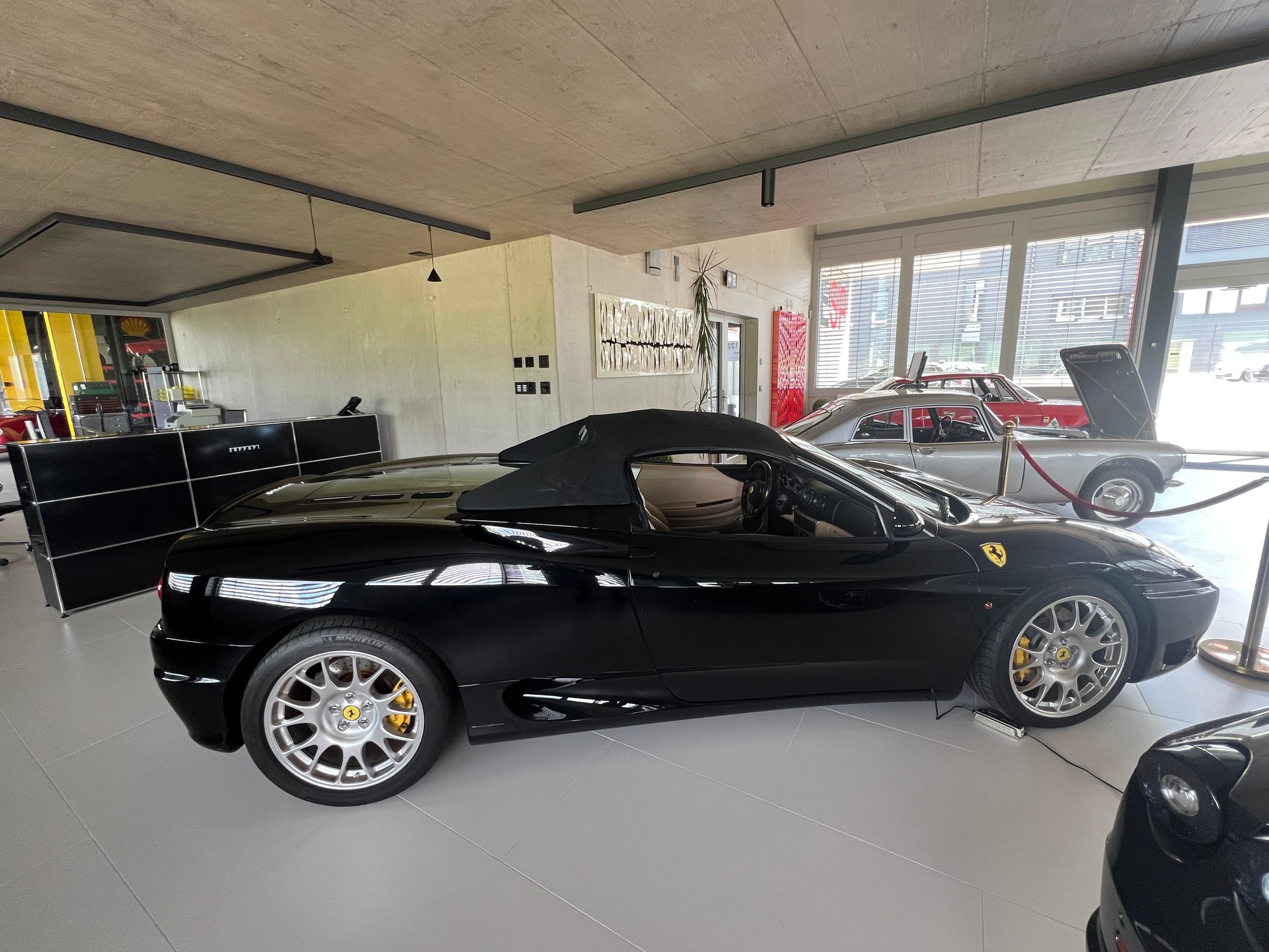 FERRARI F360 Spider-image-3