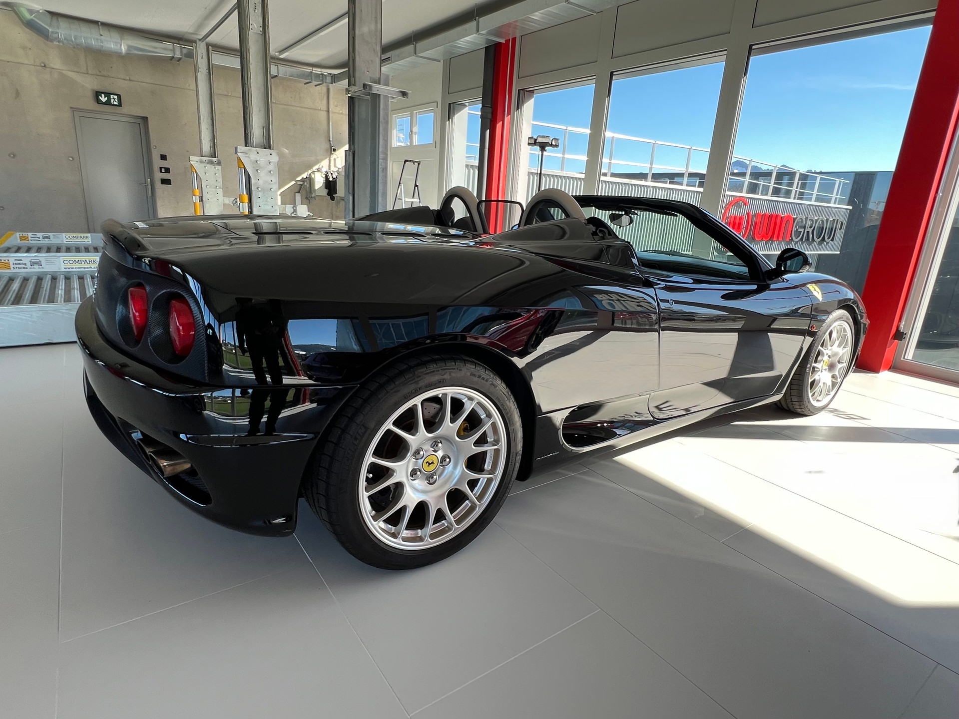 FERRARI F360 Spider-image-2