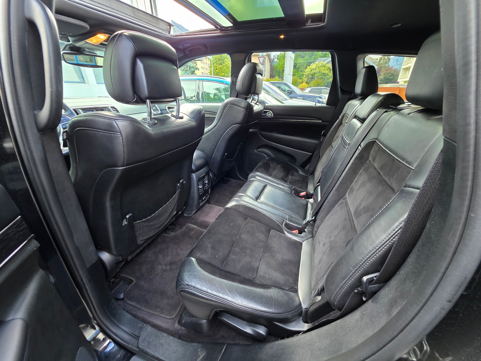 JEEP Grand Cherokee 3.0 CRD S Automatic-image-16