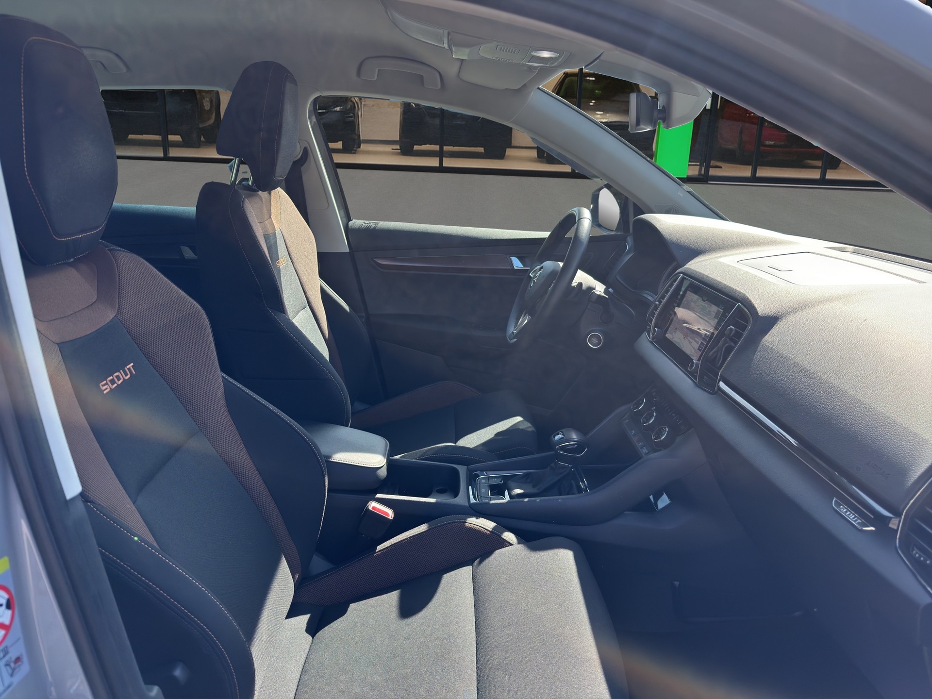 SKODA Karoq 1.5 TSI ACT Scout 4x4 DSG-image-17