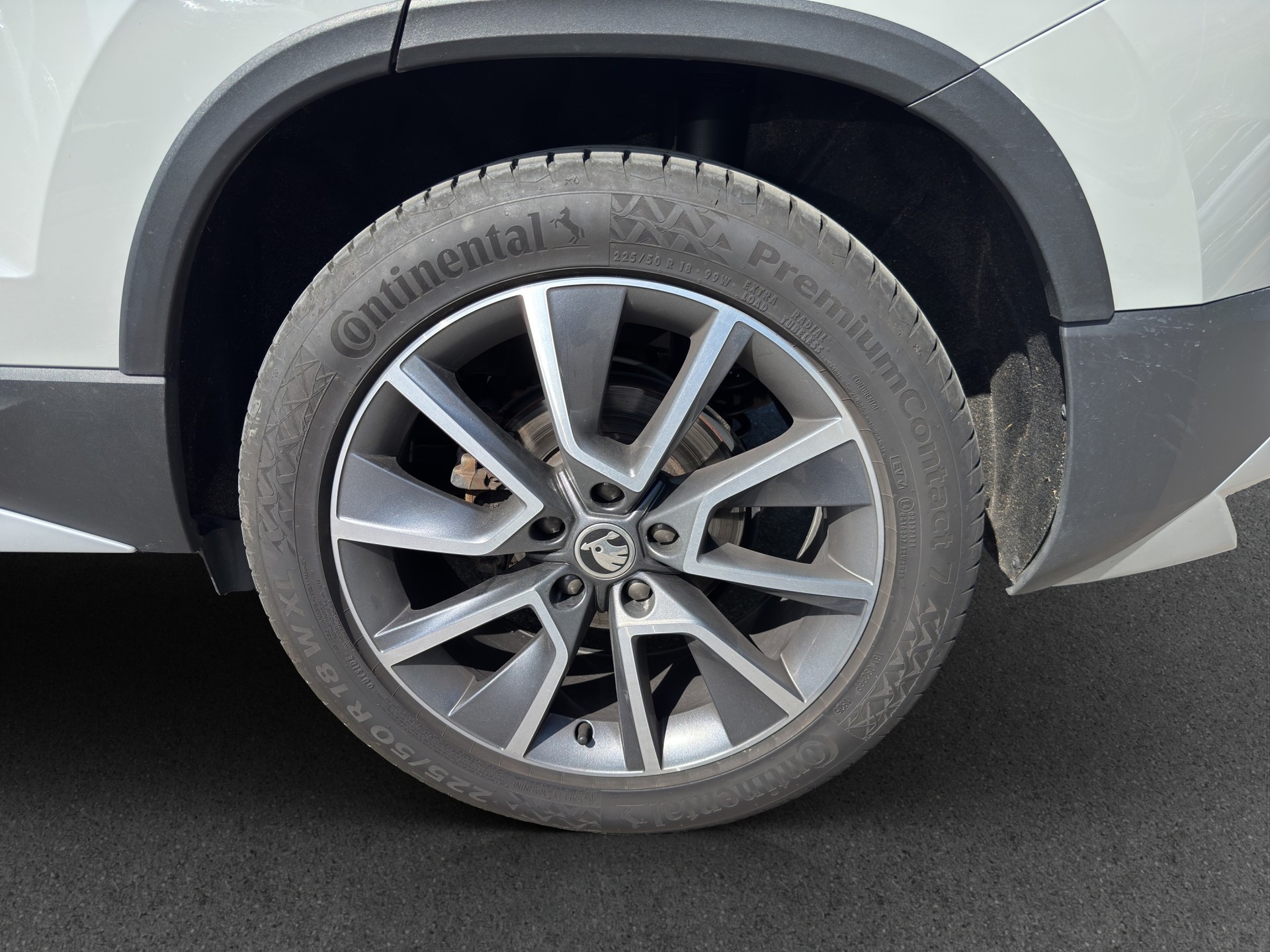 SKODA Karoq 1.5 TSI ACT Scout 4x4 DSG-image-23