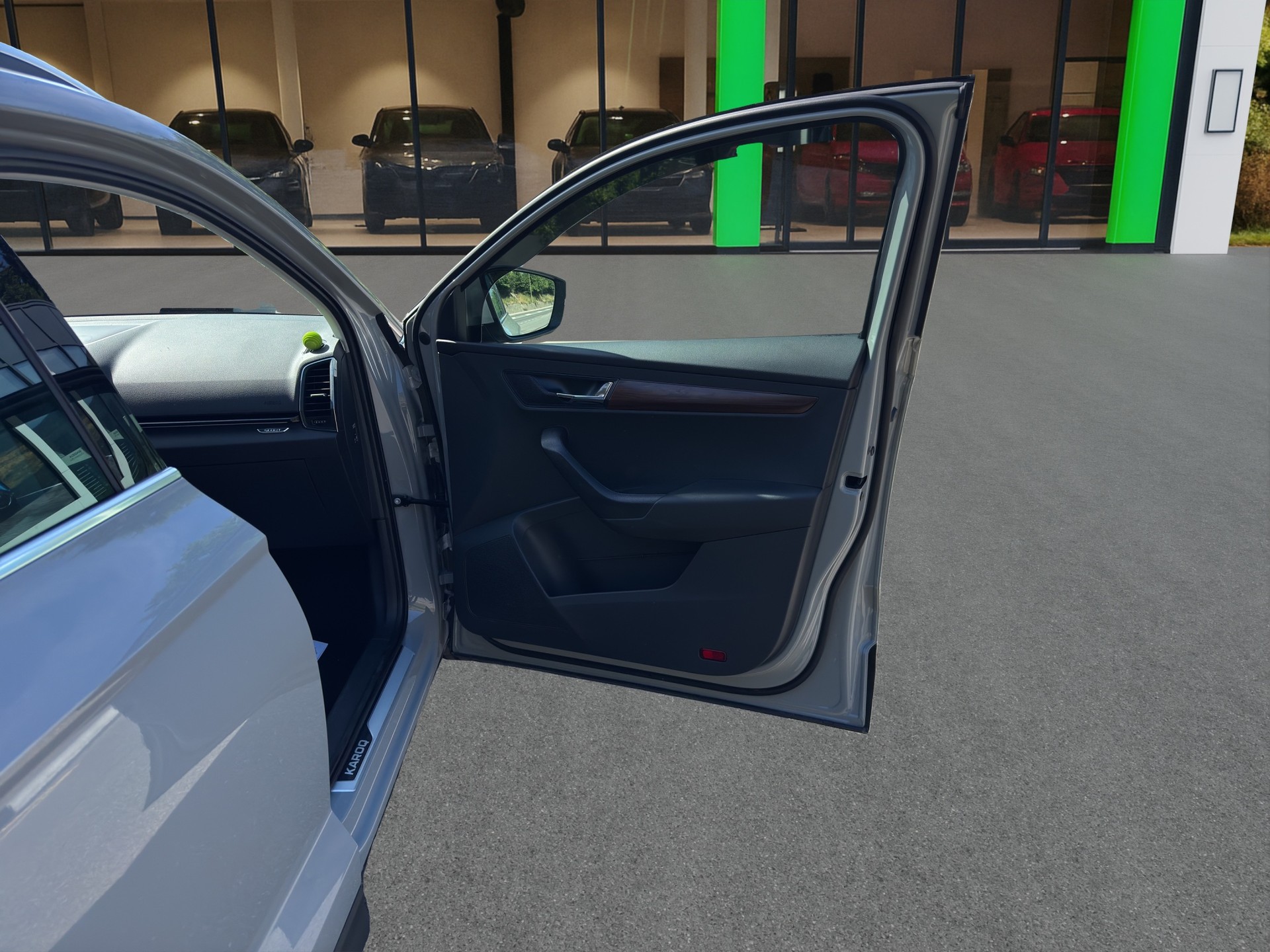 SKODA Karoq 1.5 TSI ACT Scout 4x4 DSG-image-18