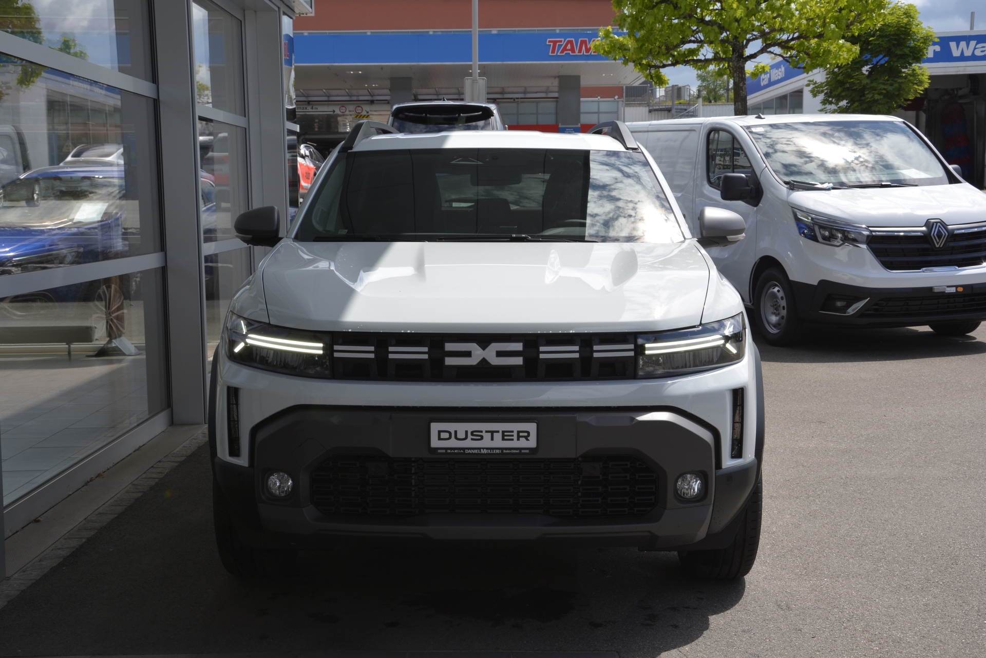DACIA DUSTER journey hybrid 155-image-1