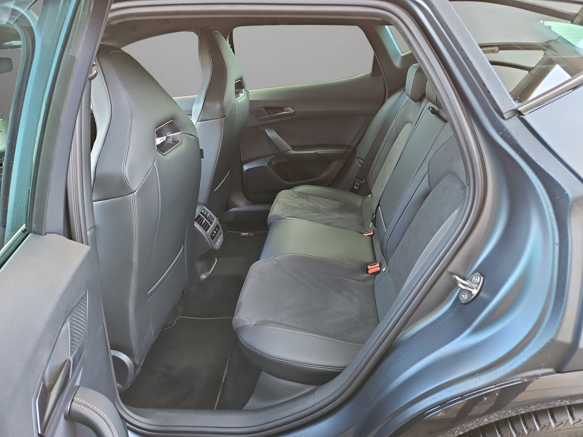 CUPRA Formentor 2.0TSI VZ 4Drive DSG-image-5